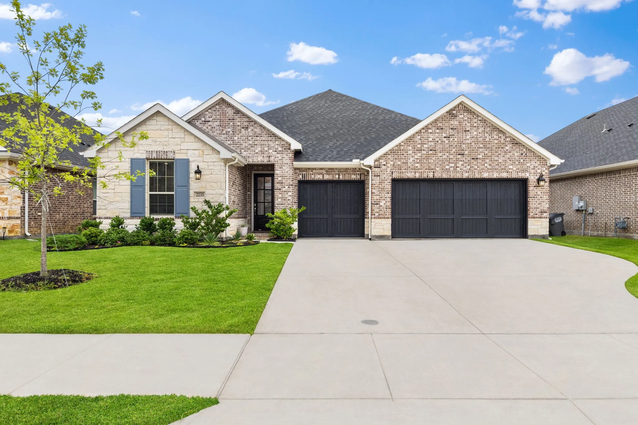 Single Family Residence For Sale in Denton County , 2233 Corbera Drive, Little Elm, Texas 75068, 3 Bedroom, 3 Bathroom, 3 Garage spaces, 2,322 Sqft, built in 2025, mls#21276926, Real Estate Agent in Little Elm, Homes For Sale in Denton county, Homes For Sale in Little Elm, Realtor in Little Elm Texas, Real Estate Brokerage Independent Realty Texas, Luminita Cordes Realtor