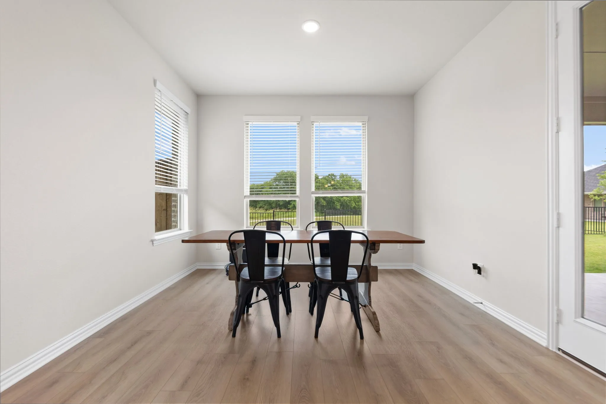 Single Family Residence For Sale in Denton County , 2233 Corbera Drive, Little Elm, Texas 75068, 3 Bedroom, 3 Bathroom, 3 Garage spaces, 2,322 Sqft, built in 2025, mls#21276926, Real Estate Agent in Little Elm, Homes For Sale in Denton county, Homes For Sale in Little Elm, Realtor in Little Elm Texas, Real Estate Brokerage Independent Realty Texas, Luminita Cordes Realtor