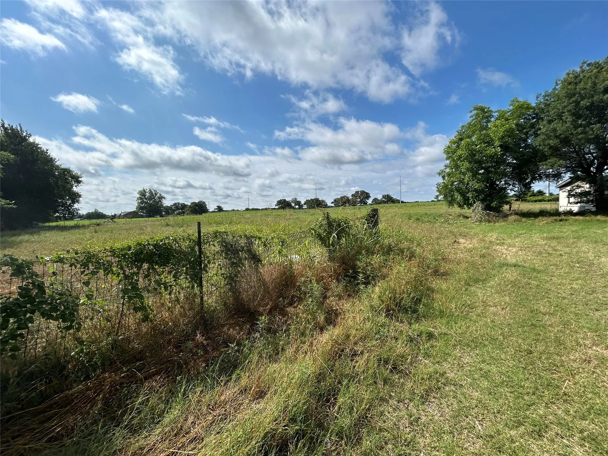 Mobile Home For Sale in Comanche County , 13070 Highway 36, Comanche, Texas 76442, 3 Bedrooms, 2 Bathrooms, Garage spaces, 1,176 Sqft, built in 1998, Price $110,000, mls#21279106, Real Estate Agent in Comanche, Homes For Sale in Comanche county, Homes For Sale in Comanche, Realtor in Comanche Texas, Real Estate Brokerage Independent Realty Texas, Luminita Cordes Realtor
