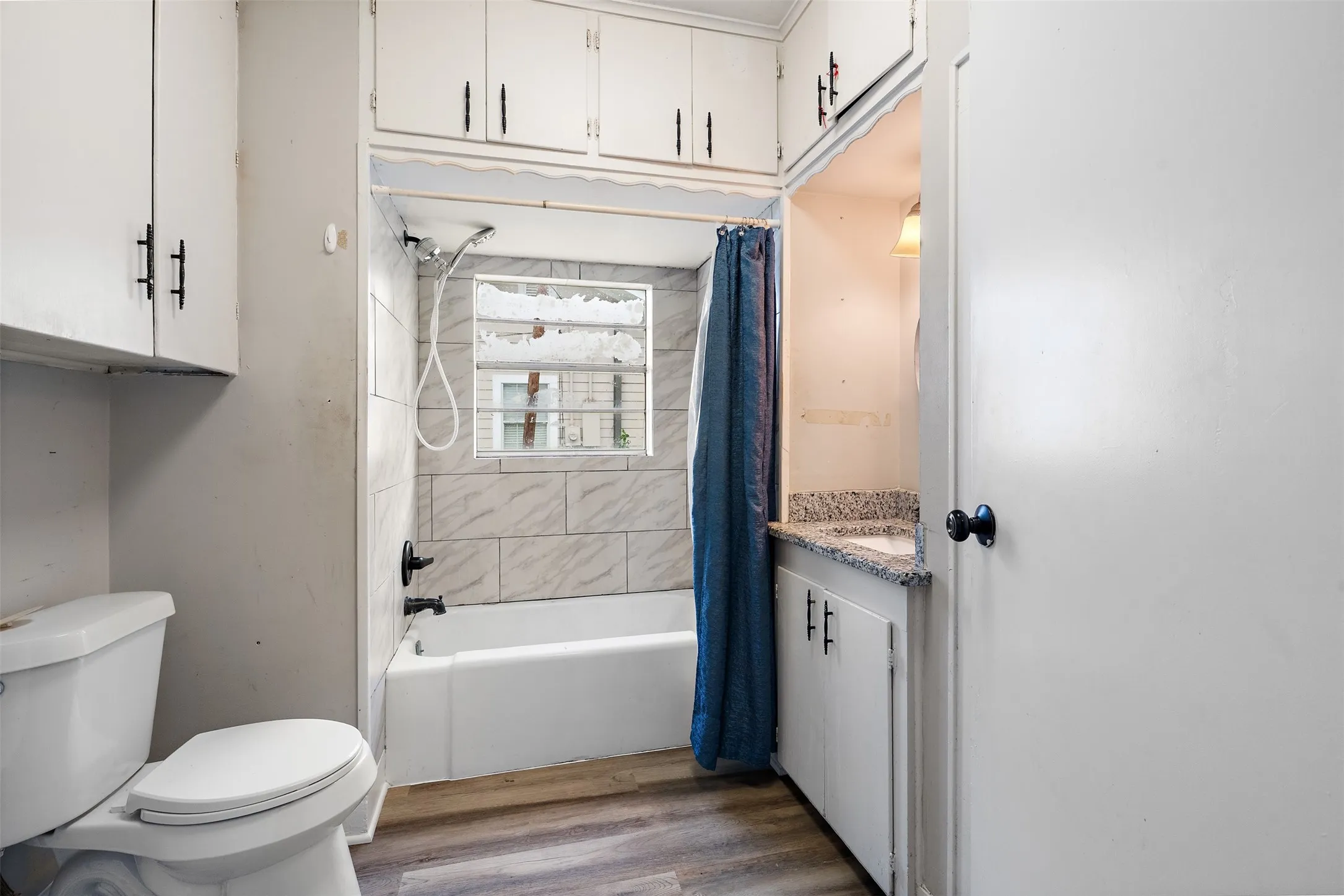 Single Family Residence For Sale in Navarro County , 103 Havner Street, Corsicana, Texas 75110, 2 Bedrooms, 1 Bathroom, Garage spaces, 936 Sqft, built in 1940, Price $129,500, mls#21278514, Real Estate Agent in Corsicana, Homes For Sale in Navarro county, Homes For Sale in Corsicana, Realtor in Corsicana Texas, Real Estate Brokerage Independent Realty Texas, Luminita Cordes Realtor