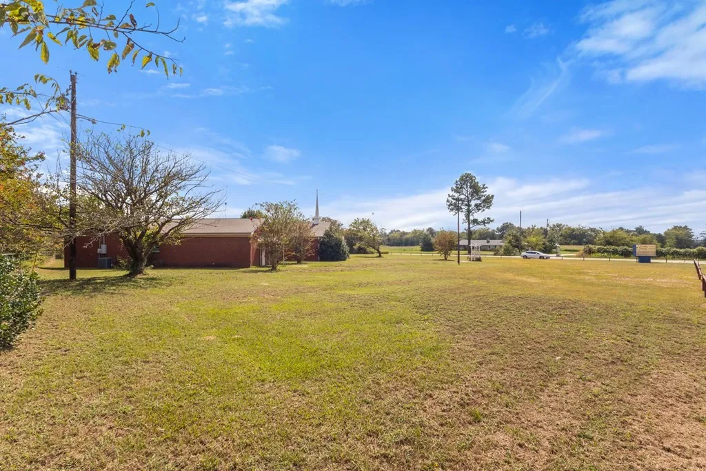 Industrial For Sale in Van Zandt County , 1525 Vz County Road 4512, Ben Wheeler, Texas 75754, 0, 0, Garage spaces, 0 Sqft, built in 1950, Price $229,000, mls#21279081, Real Estate Agent in Ben Wheeler, Homes For Sale in Van Zandt county, Homes For Sale in Ben Wheeler, Realtor in Ben Wheeler Texas, Real Estate Brokerage Independent Realty Texas, Luminita Cordes Realtor