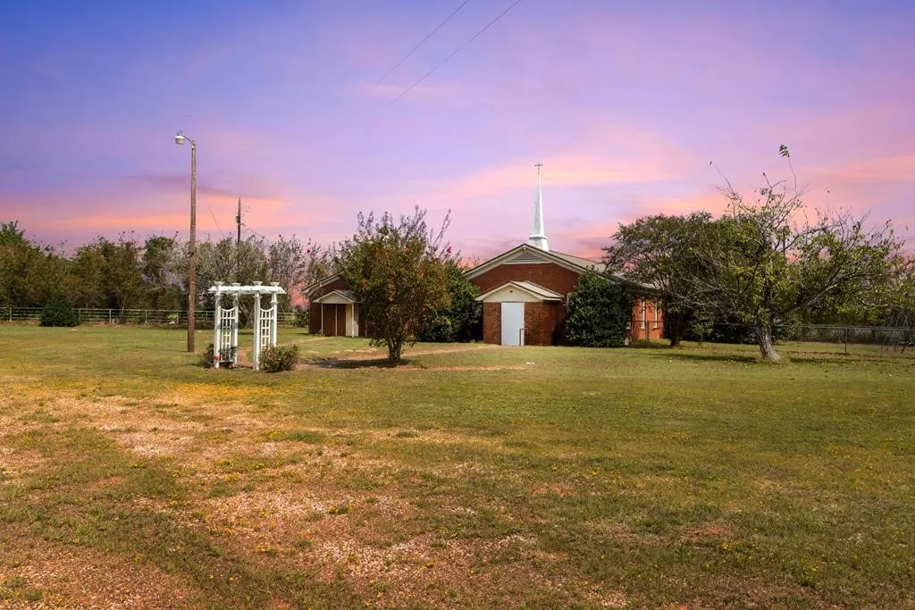 Industrial For Sale in Van Zandt County , 1525 Vz County Road 4512, Ben Wheeler, Texas 75754, 0, 0, Garage spaces, 0 Sqft, built in 1950, Price $229,000, mls#21279081, Real Estate Agent in Ben Wheeler, Homes For Sale in Van Zandt county, Homes For Sale in Ben Wheeler, Realtor in Ben Wheeler Texas, Real Estate Brokerage Independent Realty Texas, Luminita Cordes Realtor