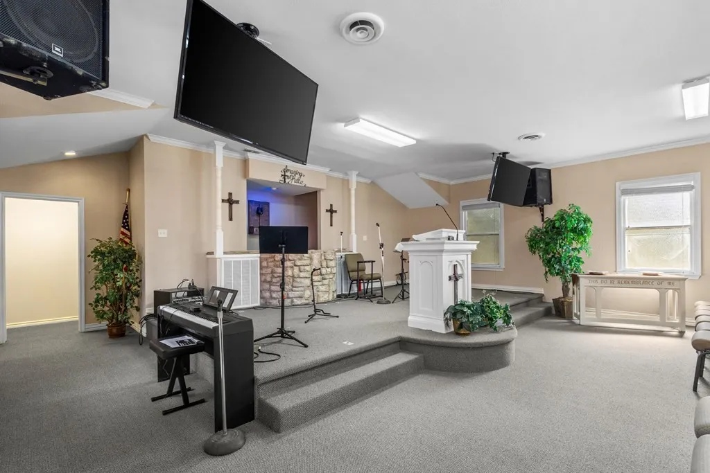 Industrial For Sale in Van Zandt County , 1525 Vz County Road 4512, Ben Wheeler, Texas 75754, 0, 0, Garage spaces, 0 Sqft, built in 1950, Price $229,000, mls#21279081, Real Estate Agent in Ben Wheeler, Homes For Sale in Van Zandt county, Homes For Sale in Ben Wheeler, Realtor in Ben Wheeler Texas, Real Estate Brokerage Independent Realty Texas, Luminita Cordes Realtor