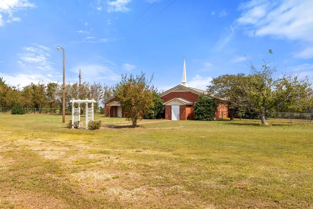 Industrial For Sale in Van Zandt County , 1525 Vz County Road 4512, Ben Wheeler, Texas 75754, 0, 0, Garage spaces, 0 Sqft, built in 1950, Price $229,000, mls#21279081, Real Estate Agent in Ben Wheeler, Homes For Sale in Van Zandt county, Homes For Sale in Ben Wheeler, Realtor in Ben Wheeler Texas, Real Estate Brokerage Independent Realty Texas, Luminita Cordes Realtor