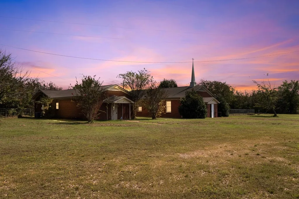 Industrial For Sale in Van Zandt County , 1525 Vz County Road 4512, Ben Wheeler, Texas 75754, 0, 0, Garage spaces, 0 Sqft, built in 1950, Price $229,000, mls#21279081, Real Estate Agent in Ben Wheeler, Homes For Sale in Van Zandt county, Homes For Sale in Ben Wheeler, Realtor in Ben Wheeler Texas, Real Estate Brokerage Independent Realty Texas, Luminita Cordes Realtor