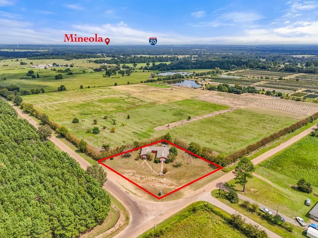 Industrial For Sale in Van Zandt County , 1525 Vz County Road 4512, Ben Wheeler, Texas 75754, 0, 0, Garage spaces, 0 Sqft, built in 1950, Price $229,000, mls#21279081, Real Estate Agent in Ben Wheeler, Homes For Sale in Van Zandt county, Homes For Sale in Ben Wheeler, Realtor in Ben Wheeler Texas, Real Estate Brokerage Independent Realty Texas, Luminita Cordes Realtor