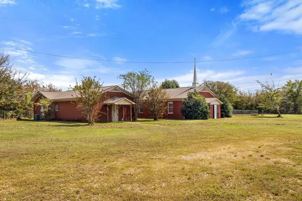 Industrial For Sale in Van Zandt County , 1525 Vz County Road 4512, Ben Wheeler, Texas 75754, 0, 0, Garage spaces, 0 Sqft, built in 1950, Price $229,000, mls#21279081, Real Estate Agent in Ben Wheeler, Homes For Sale in Van Zandt county, Homes For Sale in Ben Wheeler, Realtor in Ben Wheeler Texas, Real Estate Brokerage Independent Realty Texas, Luminita Cordes Realtor