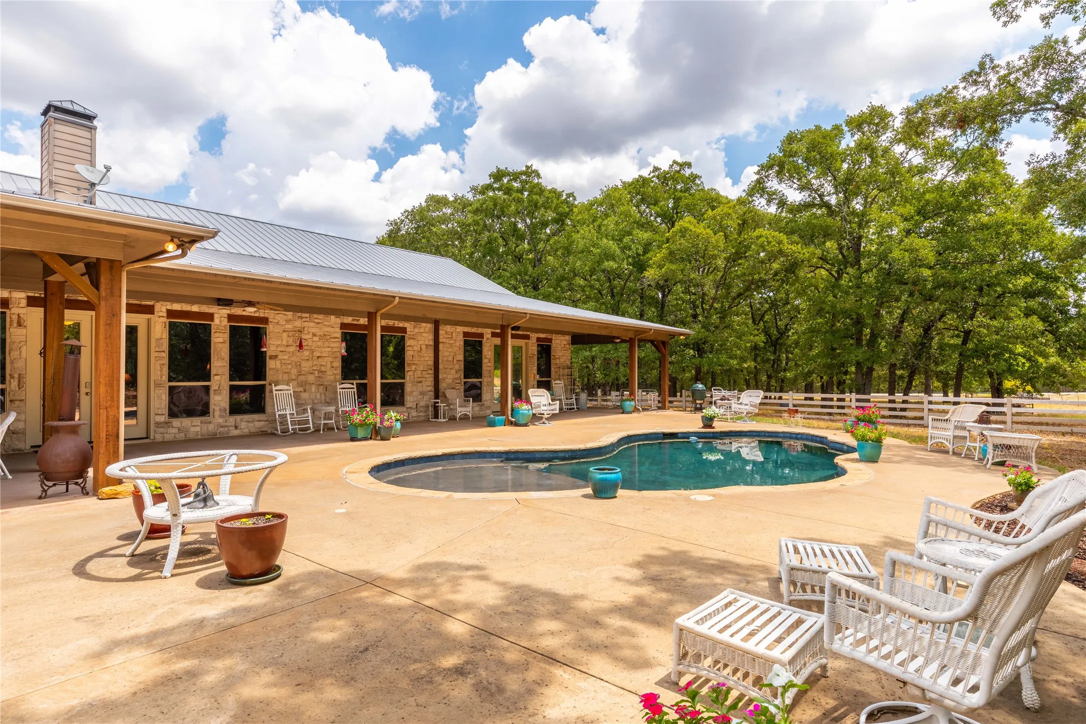 Single Family Residence For Sale in Hunt County , 2702 Hidden Trails Road, Royse City, Texas 75189, 3 Bedroom, 3 Bathroom, 3 Garage spaces, 5,162 Sqft, built in 2006, Price $1,399,000, mls#21274916, Real Estate Agent in Royse City, Homes For Sale in Hunt county, Homes For Sale in Royse City, Realtor in Royse City Texas, Real Estate Brokerage Independent Realty Texas, Luminita Cordes Realtor