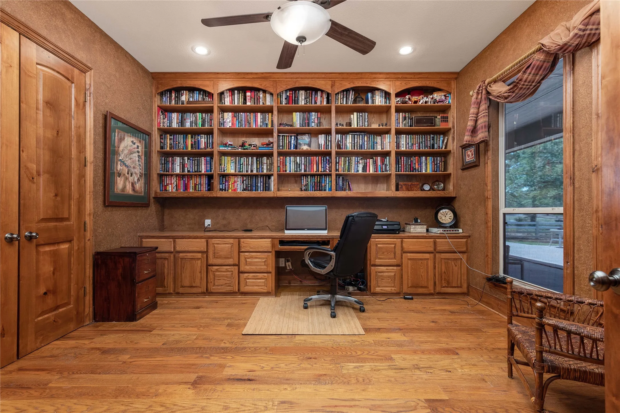 Single Family Residence For Sale in Hunt County , 2702 Hidden Trails Road, Royse City, Texas 75189, 3 Bedroom, 3 Bathroom, 3 Garage spaces, 5,162 Sqft, built in 2006, Price $1,399,000, mls#21274916, Real Estate Agent in Royse City, Homes For Sale in Hunt county, Homes For Sale in Royse City, Realtor in Royse City Texas, Real Estate Brokerage Independent Realty Texas, Luminita Cordes Realtor