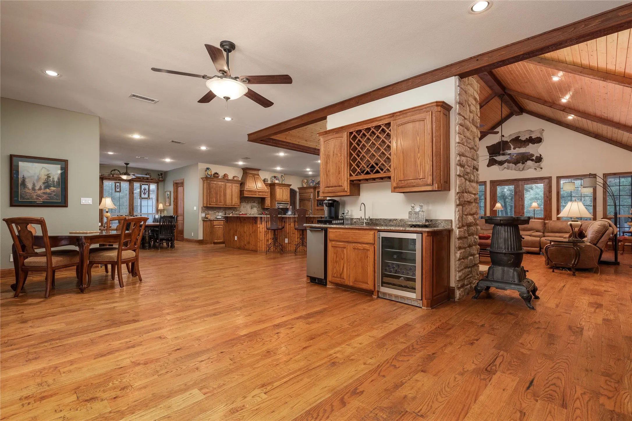 Single Family Residence For Sale in Hunt County , 2702 Hidden Trails Road, Royse City, Texas 75189, 3 Bedroom, 3 Bathroom, 3 Garage spaces, 5,162 Sqft, built in 2006, Price $1,399,000, mls#21274916, Real Estate Agent in Royse City, Homes For Sale in Hunt county, Homes For Sale in Royse City, Realtor in Royse City Texas, Real Estate Brokerage Independent Realty Texas, Luminita Cordes Realtor