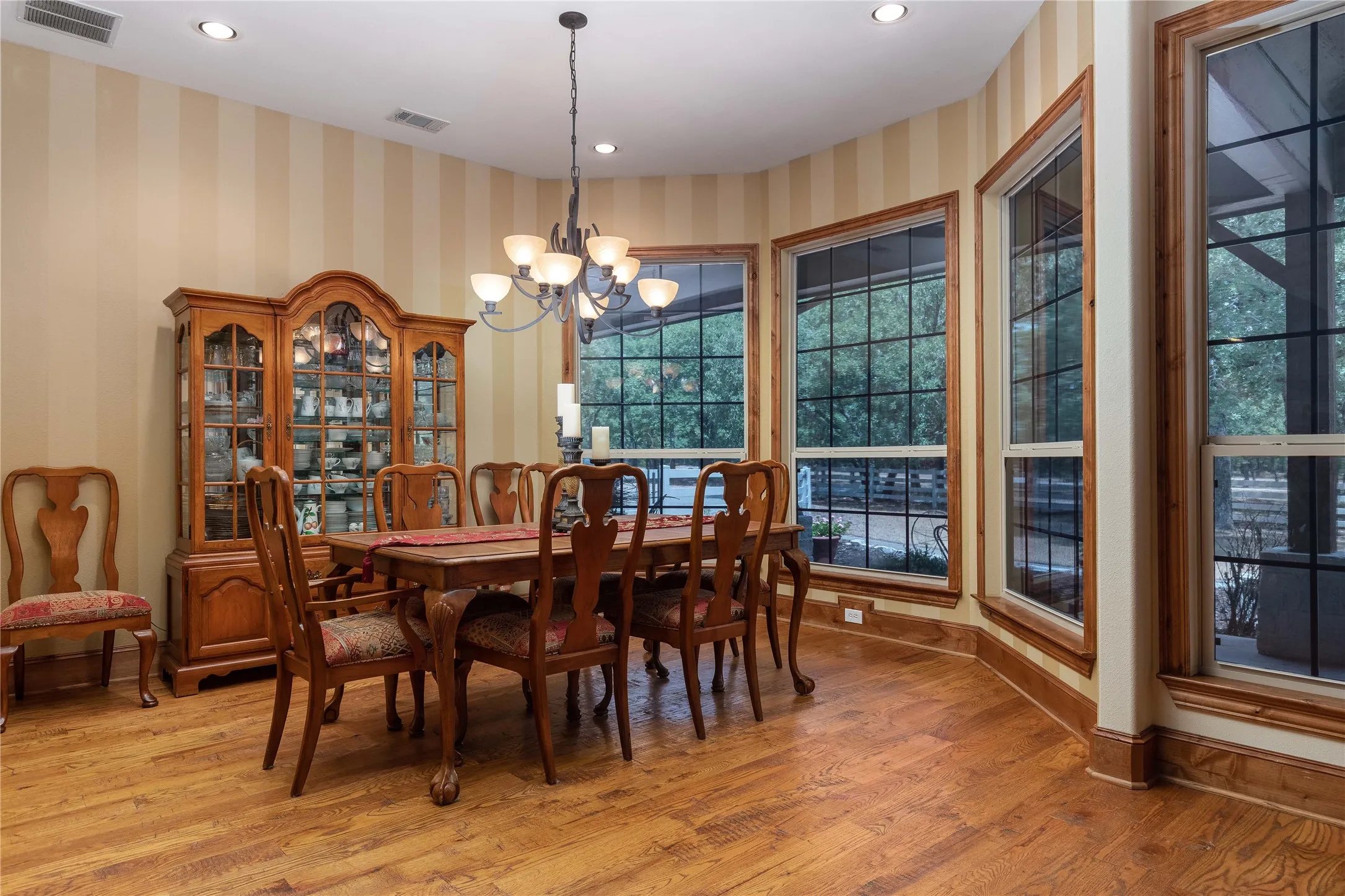 Single Family Residence For Sale in Hunt County , 2702 Hidden Trails Road, Royse City, Texas 75189, 3 Bedroom, 3 Bathroom, 3 Garage spaces, 5,162 Sqft, built in 2006, Price $1,399,000, mls#21274916, Real Estate Agent in Royse City, Homes For Sale in Hunt county, Homes For Sale in Royse City, Realtor in Royse City Texas, Real Estate Brokerage Independent Realty Texas, Luminita Cordes Realtor