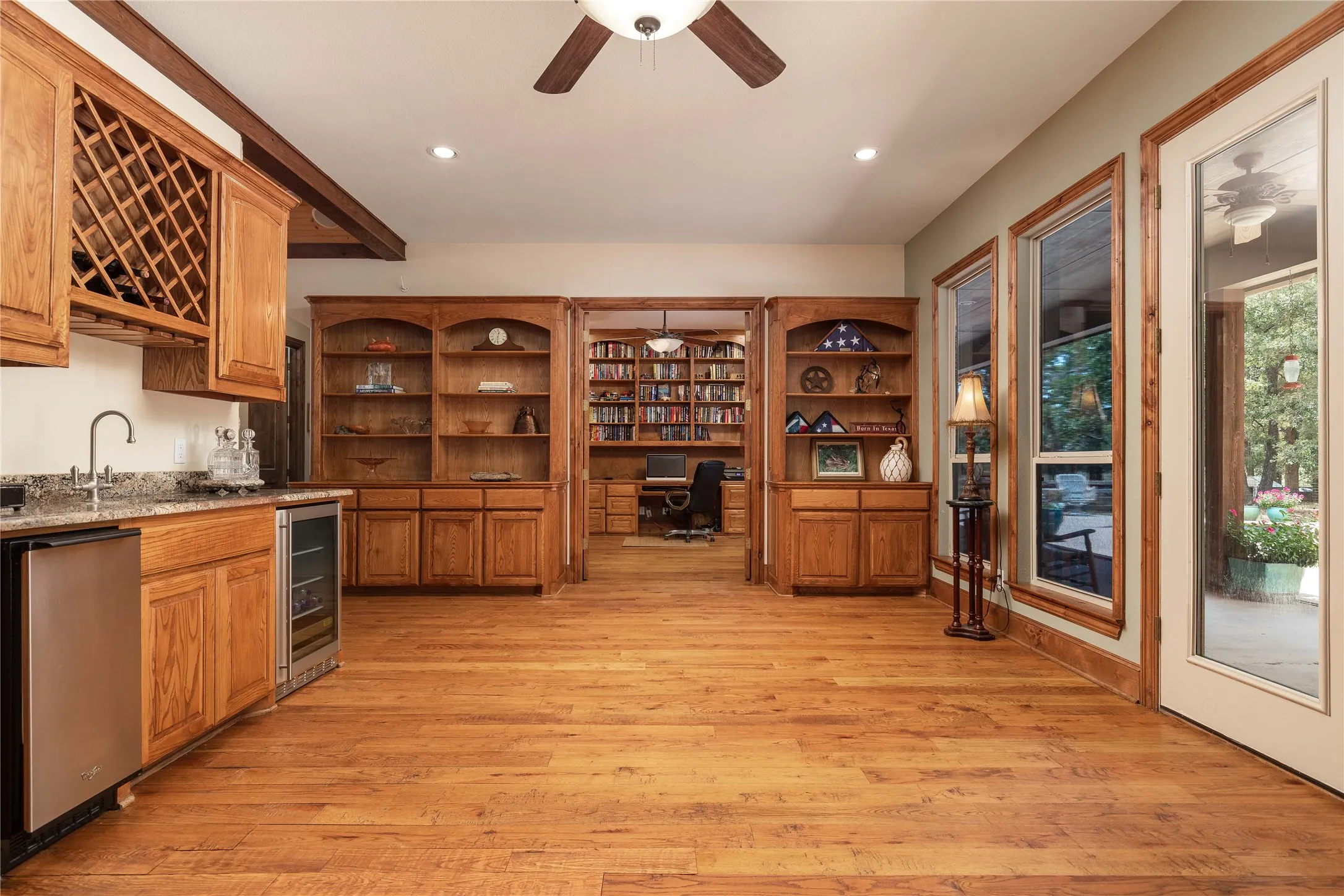 Single Family Residence For Sale in Hunt County , 2702 Hidden Trails Road, Royse City, Texas 75189, 3 Bedroom, 3 Bathroom, 3 Garage spaces, 5,162 Sqft, built in 2006, Price $1,399,000, mls#21274916, Real Estate Agent in Royse City, Homes For Sale in Hunt county, Homes For Sale in Royse City, Realtor in Royse City Texas, Real Estate Brokerage Independent Realty Texas, Luminita Cordes Realtor