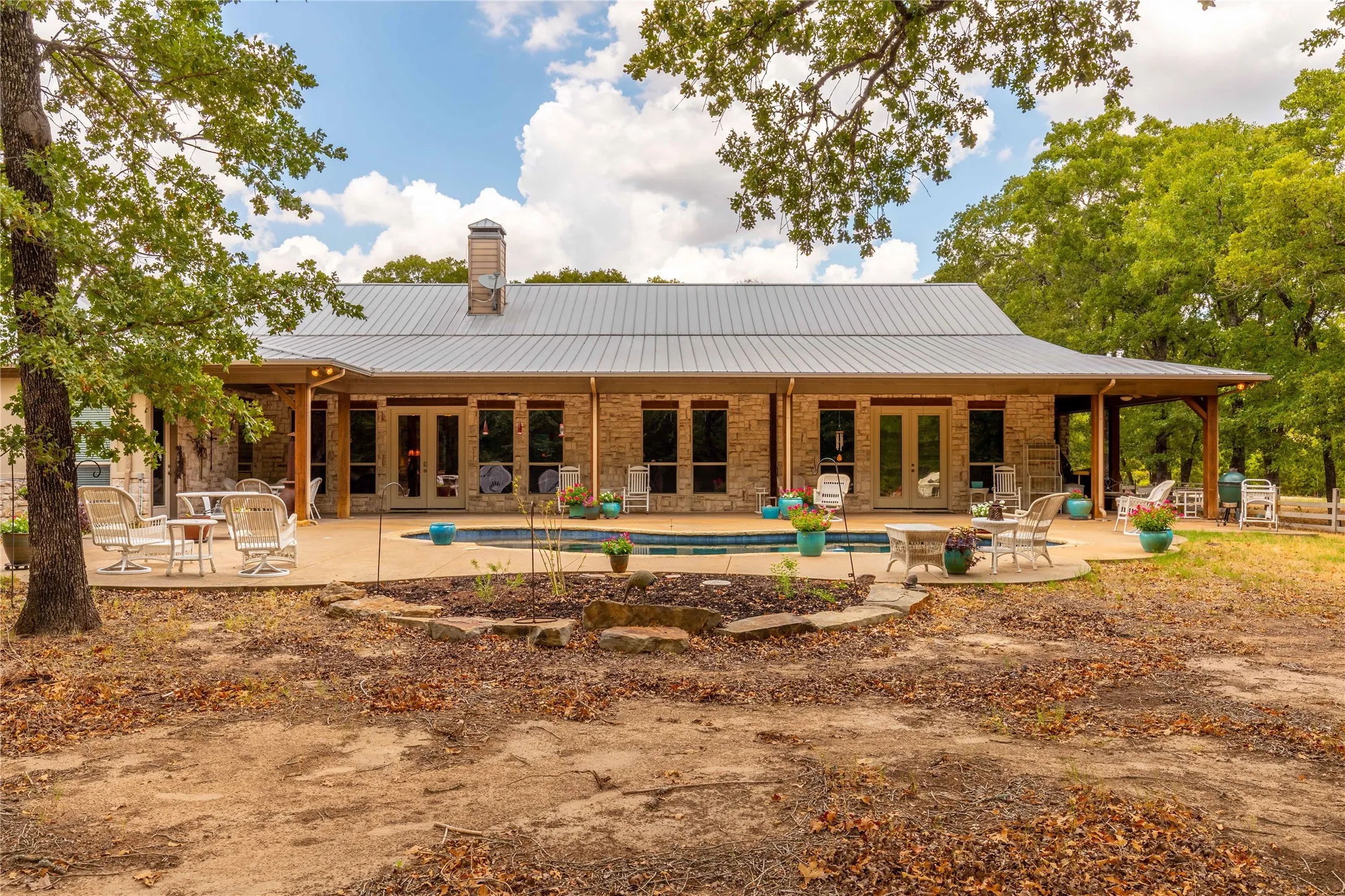 Single Family Residence For Sale in Hunt County , 2702 Hidden Trails Road, Royse City, Texas 75189, 3 Bedroom, 3 Bathroom, 3 Garage spaces, 5,162 Sqft, built in 2006, Price $1,399,000, mls#21274916, Real Estate Agent in Royse City, Homes For Sale in Hunt county, Homes For Sale in Royse City, Realtor in Royse City Texas, Real Estate Brokerage Independent Realty Texas, Luminita Cordes Realtor