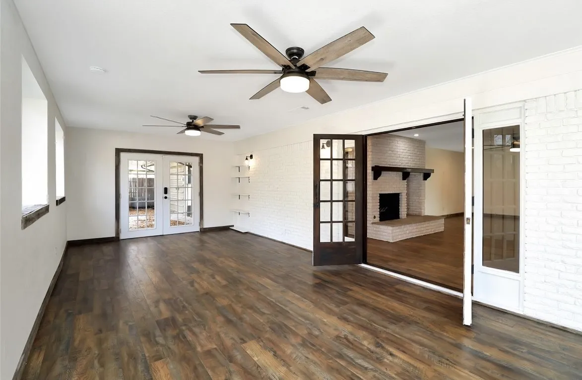 Single Family Residence For Rent in Palo Pinto County , 1201 NW 6th Avenue, Mineral Wells, Texas 76067, 4 Bedrooms, 3 Bathrooms, Garage spaces, 2,991 Sqft, built in 1961, Price $3,700, mls#21279151, Real Estate Agent in Mineral Wells, Homes For Rent in Palo Pinto county, Homes For Rent in Mineral Wells, Realtor in Mineral Wells Texas, Real Estate Brokerage Independent Realty Texas, Luminita Cordes Realtor