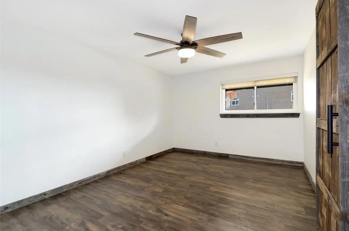 Single Family Residence For Rent in Palo Pinto County , 1201 NW 6th Avenue, Mineral Wells, Texas 76067, 4 Bedrooms, 3 Bathrooms, Garage spaces, 2,991 Sqft, built in 1961, Price $3,700, mls#21279151, Real Estate Agent in Mineral Wells, Homes For Rent in Palo Pinto county, Homes For Rent in Mineral Wells, Realtor in Mineral Wells Texas, Real Estate Brokerage Independent Realty Texas, Luminita Cordes Realtor