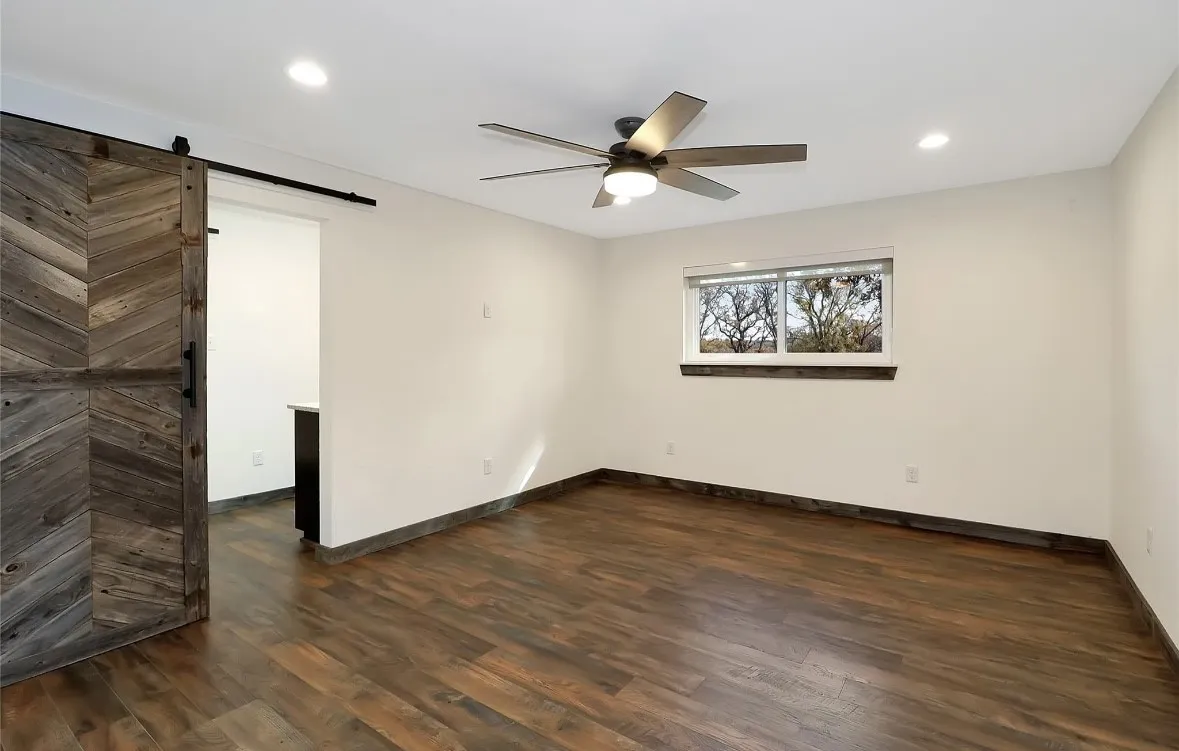 Single Family Residence For Rent in Palo Pinto County , 1201 NW 6th Avenue, Mineral Wells, Texas 76067, 4 Bedrooms, 3 Bathrooms, Garage spaces, 2,991 Sqft, built in 1961, Price $3,700, mls#21279151, Real Estate Agent in Mineral Wells, Homes For Rent in Palo Pinto county, Homes For Rent in Mineral Wells, Realtor in Mineral Wells Texas, Real Estate Brokerage Independent Realty Texas, Luminita Cordes Realtor