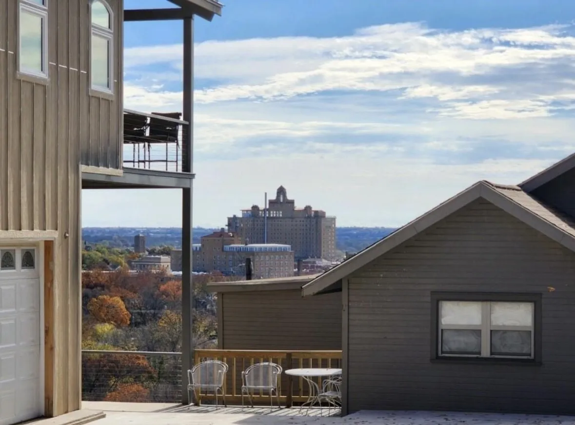 Single Family Residence For Rent in Palo Pinto County , 1201 NW 6th Avenue, Mineral Wells, Texas 76067, 4 Bedrooms, 3 Bathrooms, Garage spaces, 2,991 Sqft, built in 1961, Price $3,700, mls#21279151, Real Estate Agent in Mineral Wells, Homes For Rent in Palo Pinto county, Homes For Rent in Mineral Wells, Realtor in Mineral Wells Texas, Real Estate Brokerage Independent Realty Texas, Luminita Cordes Realtor