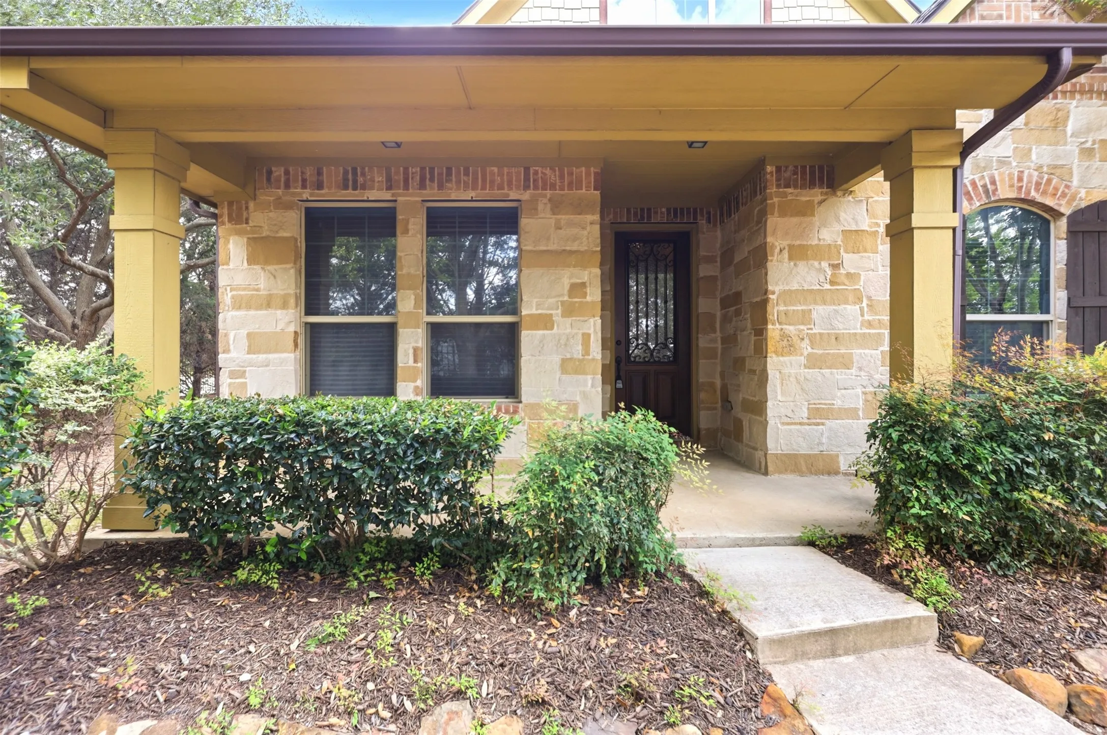 Single Family Residence For Sale in Collin County , 8601 Gracewood Drive, Mc Kinney, Texas 75070, 2 Bedroom, 2 Bathroom, 2 Garage spaces, 1,800 Sqft, built in 2012, mls#21274647, Real Estate Agent in Mc Kinney, Homes For Sale in Collin county, Homes For Sale in Mc Kinney, Realtor in Mc Kinney Texas, Real Estate Brokerage Independent Realty Texas, Luminita Cordes Realtor