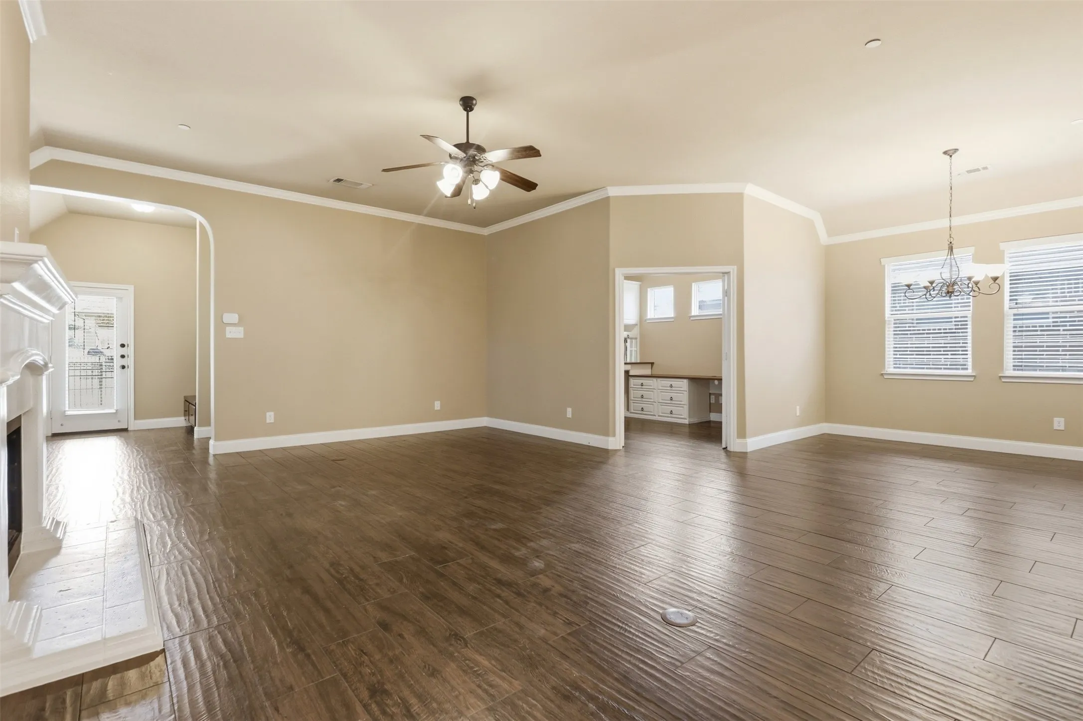 Single Family Residence For Sale in Collin County , 8601 Gracewood Drive, Mc Kinney, Texas 75070, 2 Bedroom, 2 Bathroom, 2 Garage spaces, 1,800 Sqft, built in 2012, mls#21274647, Real Estate Agent in Mc Kinney, Homes For Sale in Collin county, Homes For Sale in Mc Kinney, Realtor in Mc Kinney Texas, Real Estate Brokerage Independent Realty Texas, Luminita Cordes Realtor