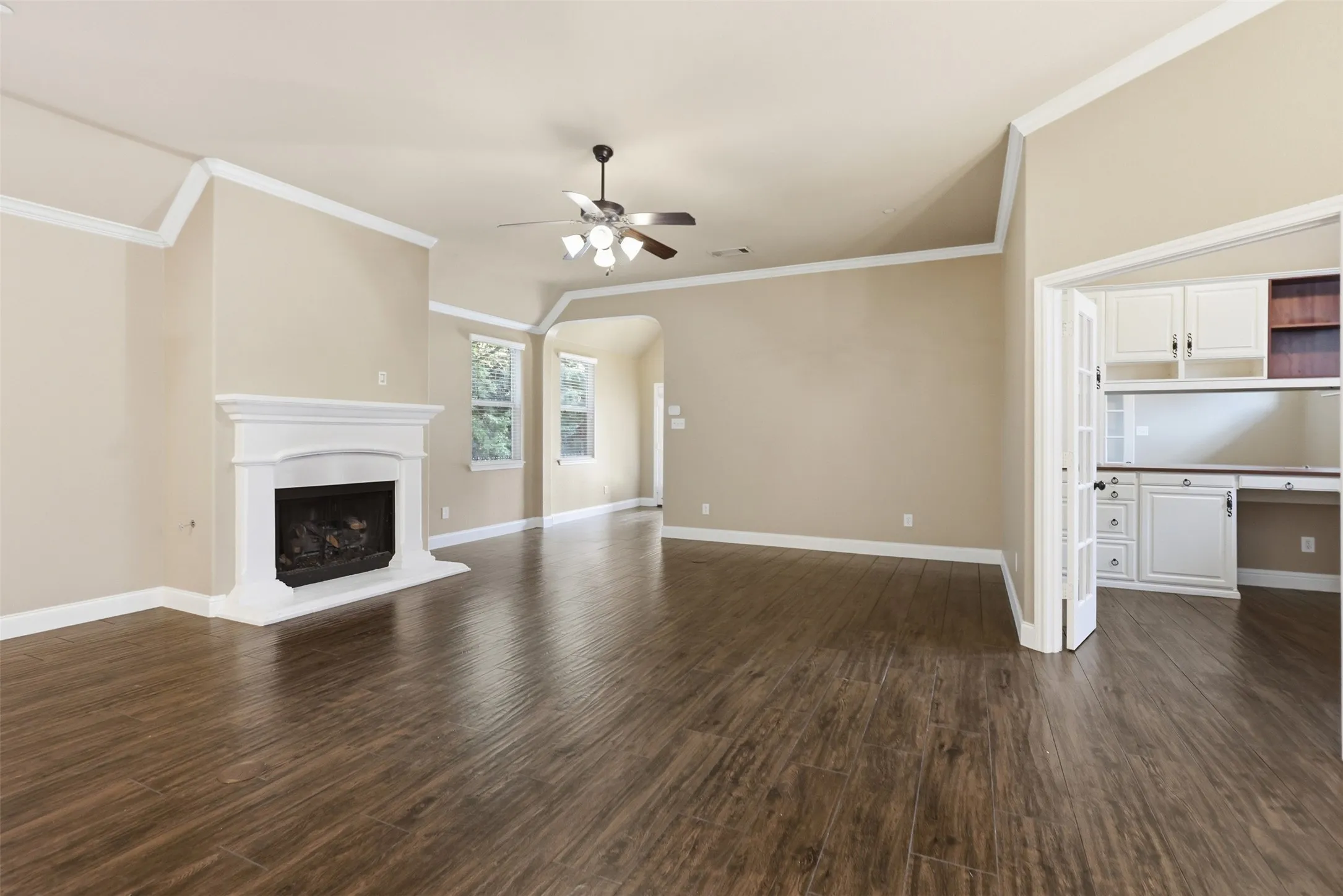 Single Family Residence For Sale in Collin County , 8601 Gracewood Drive, Mc Kinney, Texas 75070, 2 Bedroom, 2 Bathroom, 2 Garage spaces, 1,800 Sqft, built in 2012, mls#21274647, Real Estate Agent in Mc Kinney, Homes For Sale in Collin county, Homes For Sale in Mc Kinney, Realtor in Mc Kinney Texas, Real Estate Brokerage Independent Realty Texas, Luminita Cordes Realtor