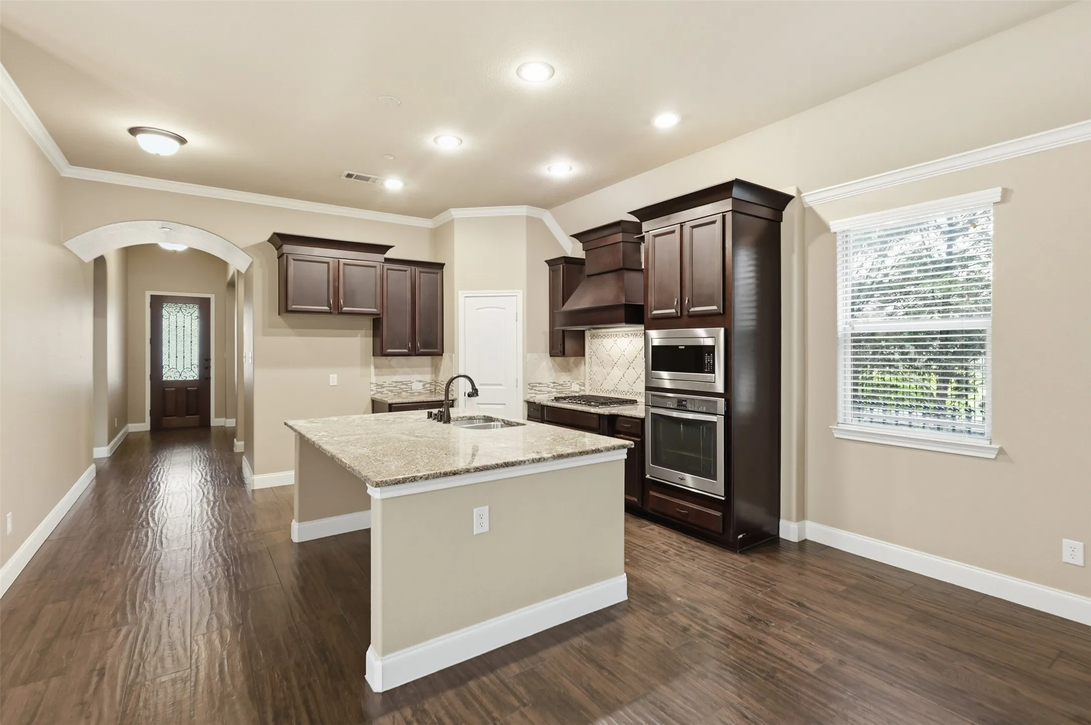 Single Family Residence For Sale in Collin County , 8601 Gracewood Drive, Mc Kinney, Texas 75070, 2 Bedroom, 2 Bathroom, 2 Garage spaces, 1,800 Sqft, built in 2012, mls#21274647, Real Estate Agent in Mc Kinney, Homes For Sale in Collin county, Homes For Sale in Mc Kinney, Realtor in Mc Kinney Texas, Real Estate Brokerage Independent Realty Texas, Luminita Cordes Realtor