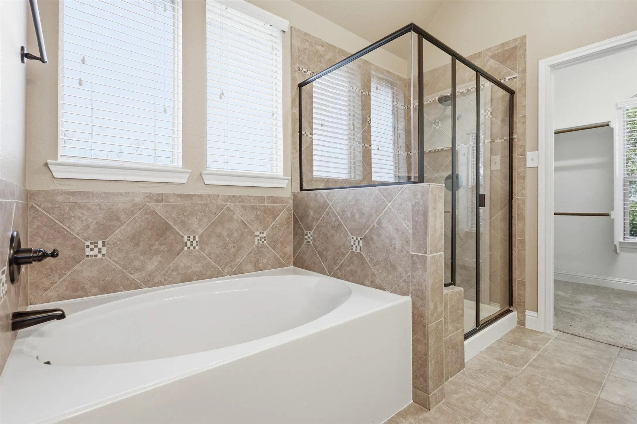 Single Family Residence For Sale in Collin County , 8601 Gracewood Drive, Mc Kinney, Texas 75070, 2 Bedroom, 2 Bathroom, 2 Garage spaces, 1,800 Sqft, built in 2012, mls#21274647, Real Estate Agent in Mc Kinney, Homes For Sale in Collin county, Homes For Sale in Mc Kinney, Realtor in Mc Kinney Texas, Real Estate Brokerage Independent Realty Texas, Luminita Cordes Realtor