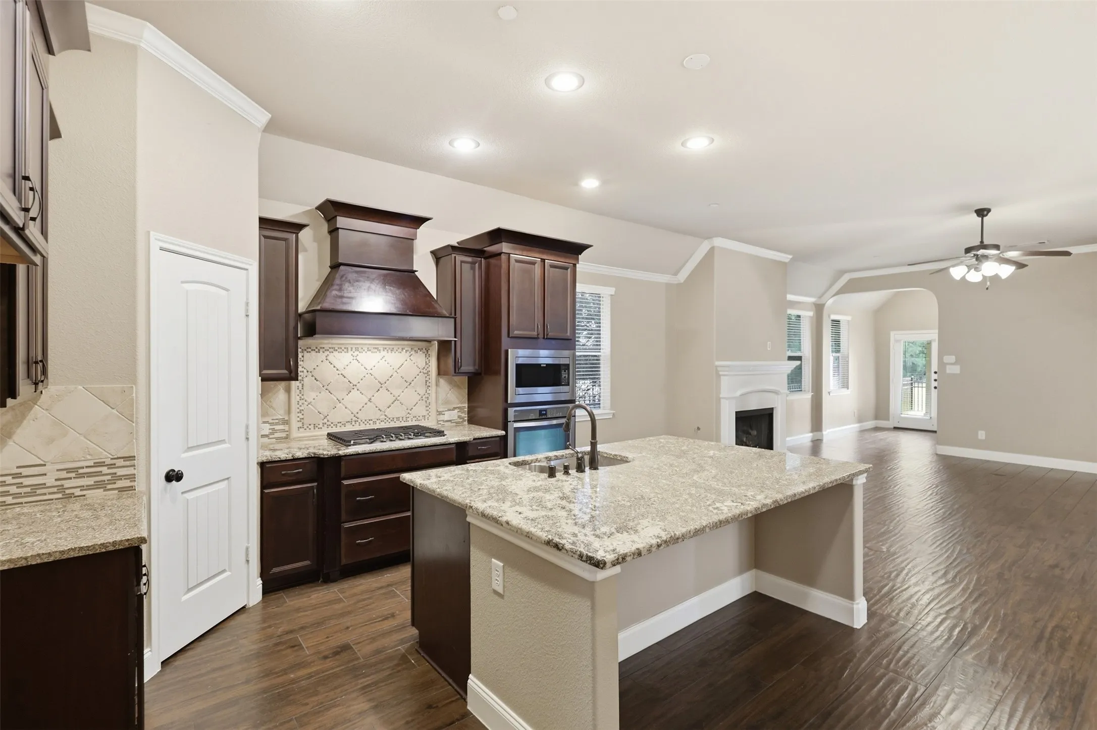 Single Family Residence For Sale in Collin County , 8601 Gracewood Drive, Mc Kinney, Texas 75070, 2 Bedroom, 2 Bathroom, 2 Garage spaces, 1,800 Sqft, built in 2012, mls#21274647, Real Estate Agent in Mc Kinney, Homes For Sale in Collin county, Homes For Sale in Mc Kinney, Realtor in Mc Kinney Texas, Real Estate Brokerage Independent Realty Texas, Luminita Cordes Realtor