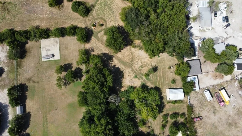 Farm For Sale in Hunt County , 3718 County Road 2628, Caddo Mills, Texas 75135, 7 Bedroom, 4 Bathroom, Garage spaces, 4,327 Sqft, built in 1976, mls#21254864, Real Estate Agent in Caddo Mills, Homes For Sale in Hunt county, Homes For Sale in Caddo Mills, Realtor in Caddo Mills Texas, Real Estate Brokerage Independent Realty Texas, Luminita Cordes Realtor