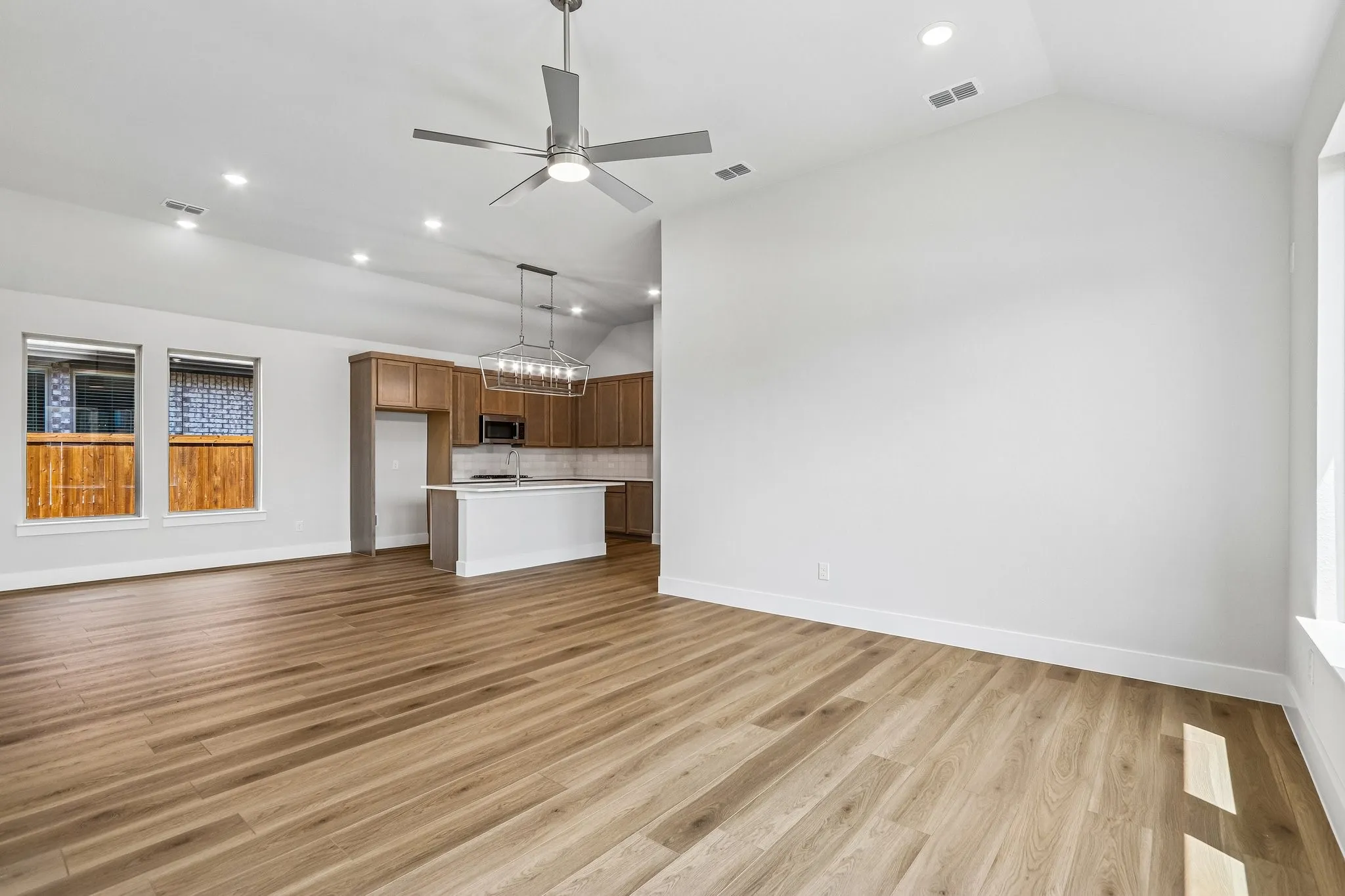 Single Family Residence For Sale in Collin County , 2604 Gladewater Road, Celina, Texas 75009, 3 Bedroom, 2 Bathroom, 2 Garage spaces, 1,707 Sqft, built in 2026, mls#21270657, Real Estate Agent in Celina, Homes For Sale in Collin county, Homes For Sale in Celina, Realtor in Celina Texas, Real Estate Brokerage Independent Realty Texas, Luminita Cordes Realtor