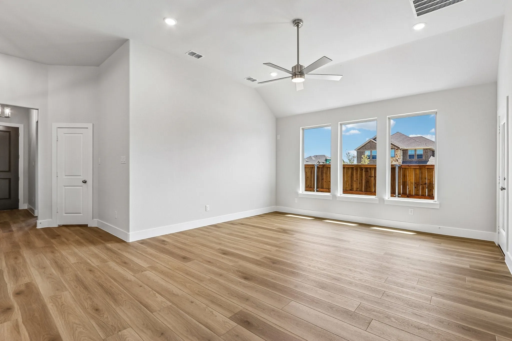 Single Family Residence For Sale in Collin County , 2604 Gladewater Road, Celina, Texas 75009, 3 Bedroom, 2 Bathroom, 2 Garage spaces, 1,707 Sqft, built in 2026, mls#21270657, Real Estate Agent in Celina, Homes For Sale in Collin county, Homes For Sale in Celina, Realtor in Celina Texas, Real Estate Brokerage Independent Realty Texas, Luminita Cordes Realtor