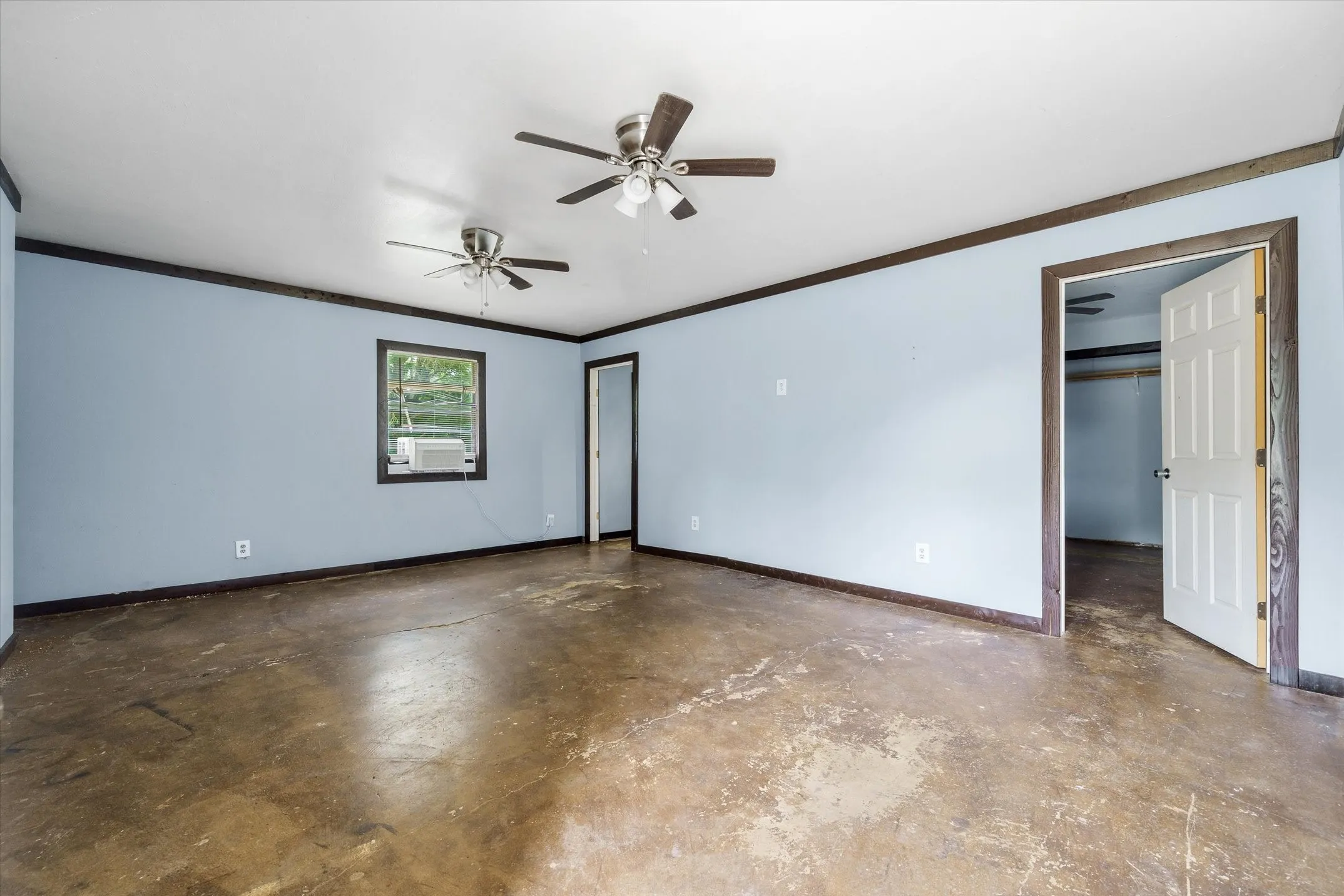 Single Family Residence For Sale in Van Zandt County , 5155 Fm 1504, Wills Point, Texas 75169, 3 Bedroom, 2 Bathroom, Garage spaces, 1,821 Sqft, built in 1965, mls#21276062, Real Estate Agent in Wills Point, Homes For Sale in Van Zandt county, Homes For Sale in Wills Point, Realtor in Wills Point Texas, Real Estate Brokerage Independent Realty Texas, Luminita Cordes Realtor