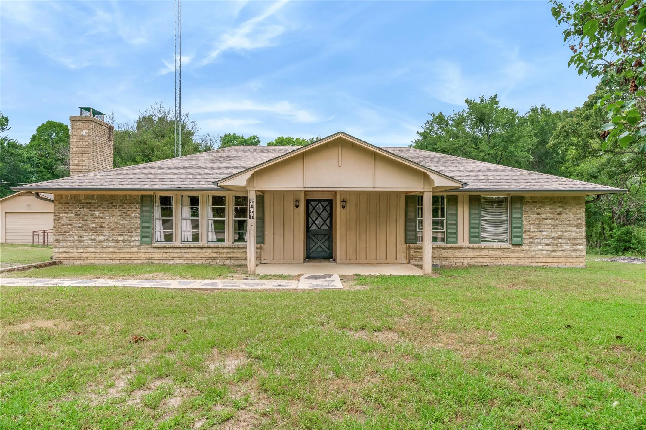 Single Family Residence For Sale in Van Zandt County , 5155 Fm 1504, Wills Point, Texas 75169, 3 Bedroom, 2 Bathroom, Garage spaces, 1,821 Sqft, built in 1965, mls#21276062, Real Estate Agent in Wills Point, Homes For Sale in Van Zandt county, Homes For Sale in Wills Point, Realtor in Wills Point Texas, Real Estate Brokerage Independent Realty Texas, Luminita Cordes Realtor