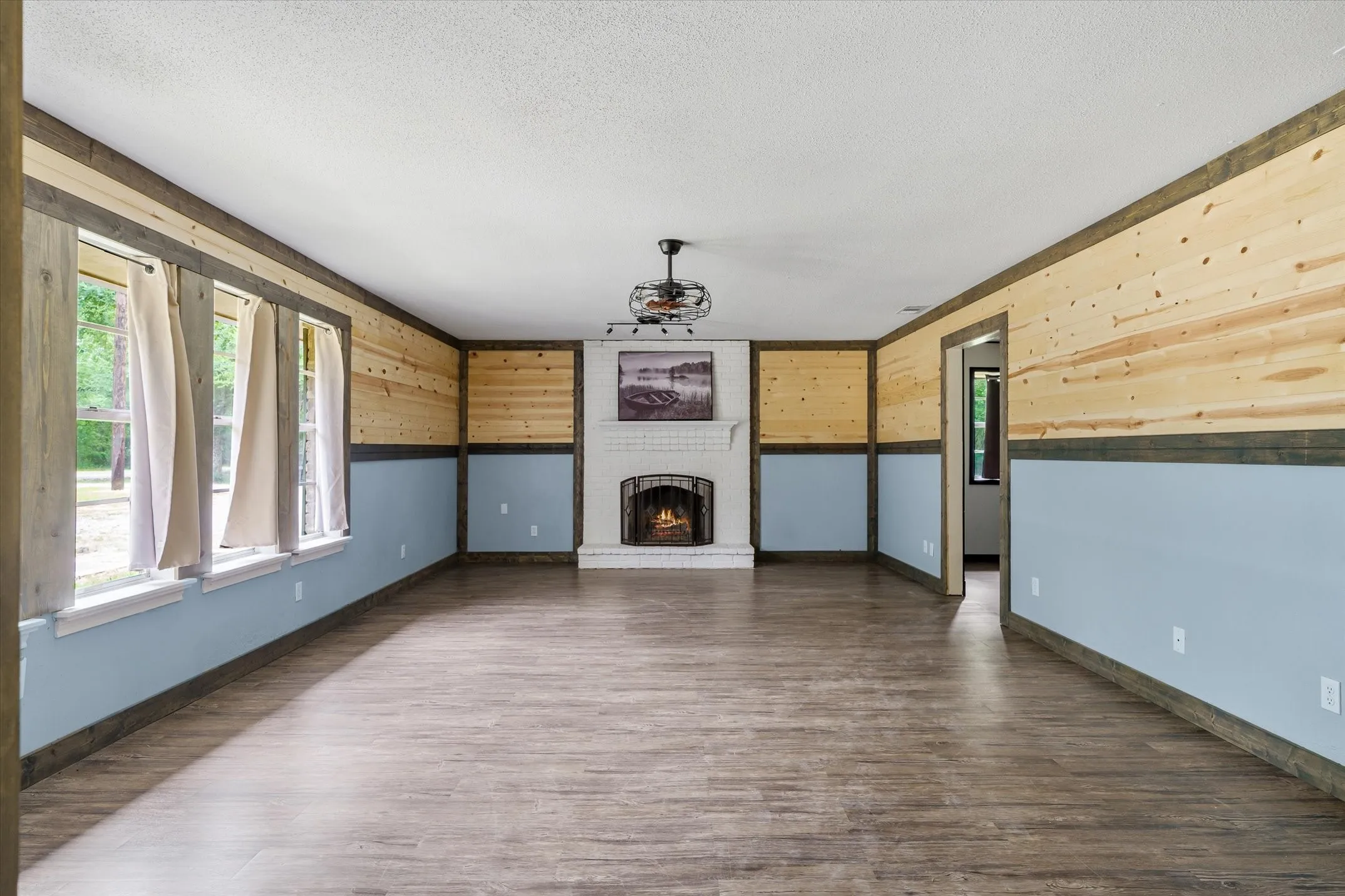 Single Family Residence For Sale in Van Zandt County , 5155 Fm 1504, Wills Point, Texas 75169, 3 Bedroom, 2 Bathroom, Garage spaces, 1,821 Sqft, built in 1965, mls#21276062, Real Estate Agent in Wills Point, Homes For Sale in Van Zandt county, Homes For Sale in Wills Point, Realtor in Wills Point Texas, Real Estate Brokerage Independent Realty Texas, Luminita Cordes Realtor