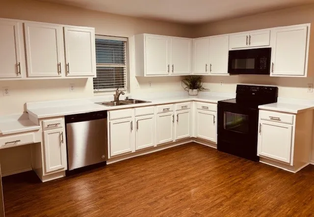 Single Family Residence For Sale in Tarrant County , 1901 J Cheshier Road, Fort Worth, Texas 76247, 4 Bedrooms, 2 Bathrooms, 2 Garage spaces, 2,093 Sqft, built in 2006, Price $290,000, mls#21276894, Real Estate Agent in Fort Worth, Homes For Sale in Tarrant county, Homes For Sale in Fort Worth, Realtor in Fort Worth Texas, Real Estate Brokerage Independent Realty Texas, Luminita Cordes Realtor