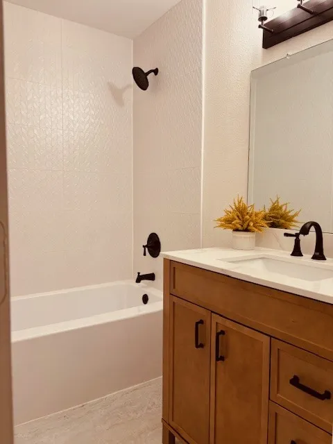 Single Family Residence For Sale in Tarrant County , 1901 J Cheshier Road, Fort Worth, Texas 76247, 4 Bedrooms, 2 Bathrooms, 2 Garage spaces, 2,093 Sqft, built in 2006, Price $290,000, mls#21276894, Real Estate Agent in Fort Worth, Homes For Sale in Tarrant county, Homes For Sale in Fort Worth, Realtor in Fort Worth Texas, Real Estate Brokerage Independent Realty Texas, Luminita Cordes Realtor