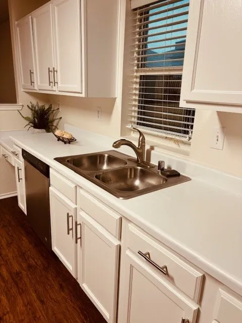 Single Family Residence For Sale in Tarrant County , 1901 J Cheshier Road, Fort Worth, Texas 76247, 4 Bedrooms, 2 Bathrooms, 2 Garage spaces, 2,093 Sqft, built in 2006, Price $290,000, mls#21276894, Real Estate Agent in Fort Worth, Homes For Sale in Tarrant county, Homes For Sale in Fort Worth, Realtor in Fort Worth Texas, Real Estate Brokerage Independent Realty Texas, Luminita Cordes Realtor
