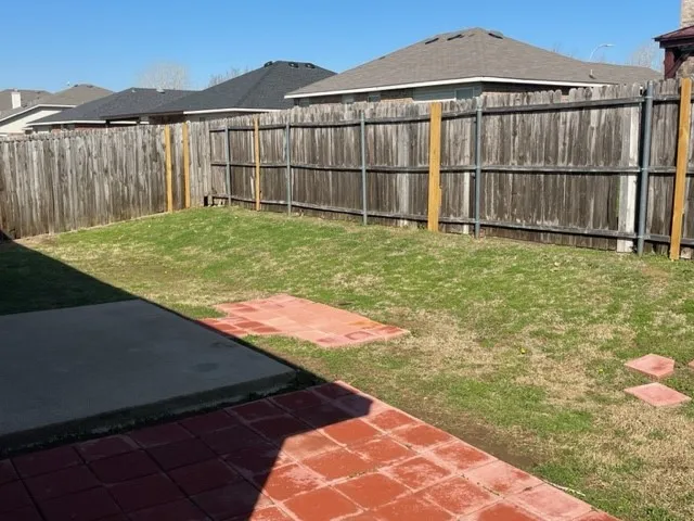 Single Family Residence For Sale in Tarrant County , 1901 J Cheshier Road, Fort Worth, Texas 76247, 4 Bedrooms, 2 Bathrooms, 2 Garage spaces, 2,093 Sqft, built in 2006, Price $290,000, mls#21276894, Real Estate Agent in Fort Worth, Homes For Sale in Tarrant county, Homes For Sale in Fort Worth, Realtor in Fort Worth Texas, Real Estate Brokerage Independent Realty Texas, Luminita Cordes Realtor