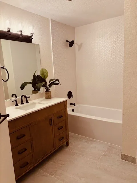 Single Family Residence For Sale in Tarrant County , 1901 J Cheshier Road, Fort Worth, Texas 76247, 4 Bedrooms, 2 Bathrooms, 2 Garage spaces, 2,093 Sqft, built in 2006, Price $290,000, mls#21276894, Real Estate Agent in Fort Worth, Homes For Sale in Tarrant county, Homes For Sale in Fort Worth, Realtor in Fort Worth Texas, Real Estate Brokerage Independent Realty Texas, Luminita Cordes Realtor