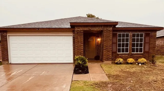 Single Family Residence For Sale in Tarrant County , 1901 J Cheshier Road, Fort Worth, Texas 76247, 4 Bedrooms, 2 Bathrooms, 2 Garage spaces, 2,093 Sqft, built in 2006, Price $290,000, mls#21276894, Real Estate Agent in Fort Worth, Homes For Sale in Tarrant county, Homes For Sale in Fort Worth, Realtor in Fort Worth Texas, Real Estate Brokerage Independent Realty Texas, Luminita Cordes Realtor