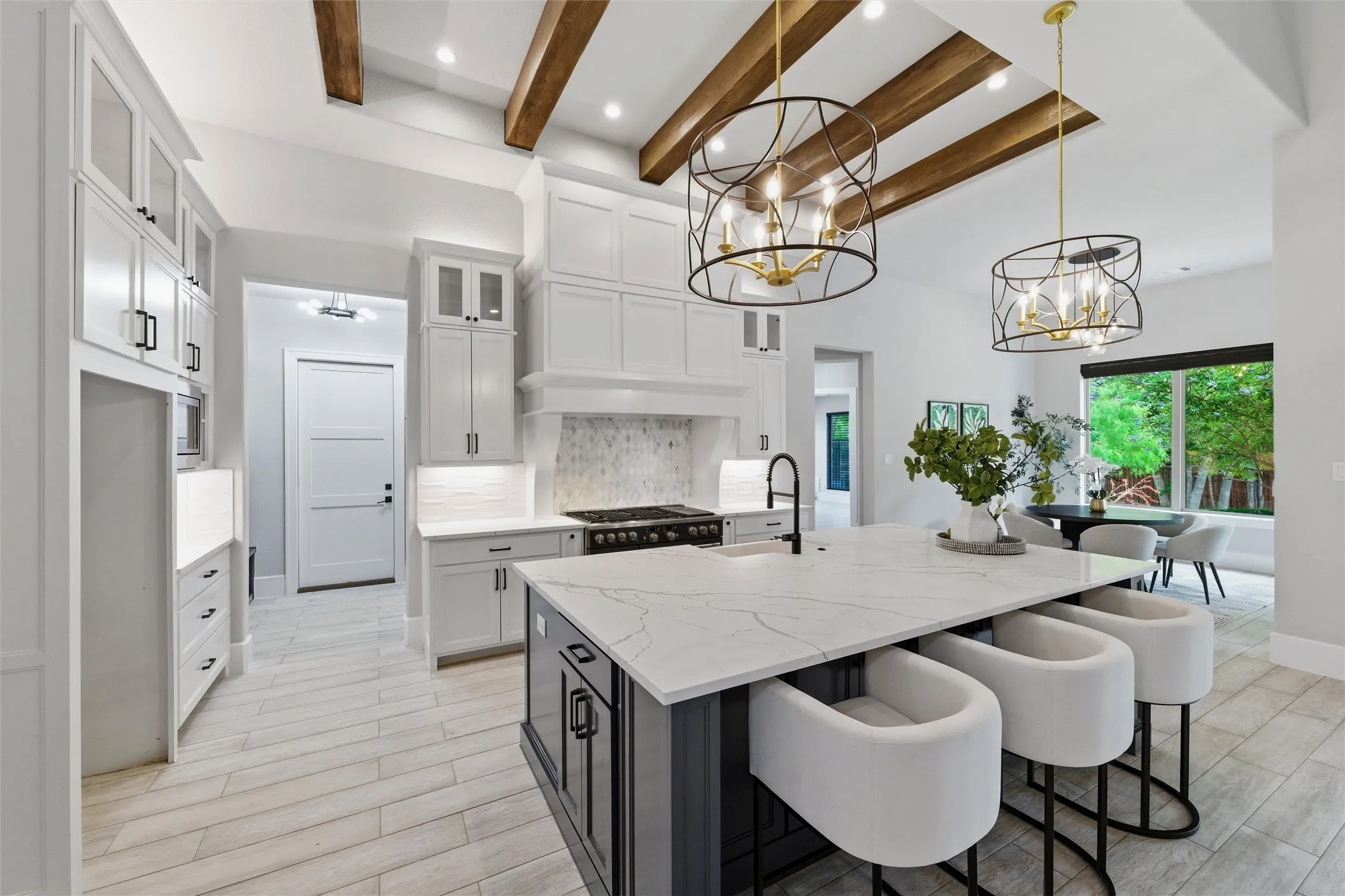 Single Family Residence For Sale in Dallas County , 1019 Country Way, Rowlett, Texas 75089, 4 Bedroom, 5 Bathroom, 3 Garage spaces, 4,238 Sqft, built in 2020, mls#21279130, Real Estate Agent in Rowlett, Homes For Sale in Dallas county, Homes For Sale in Rowlett, Realtor in Rowlett Texas, Real Estate Brokerage Independent Realty Texas, Luminita Cordes Realtor
