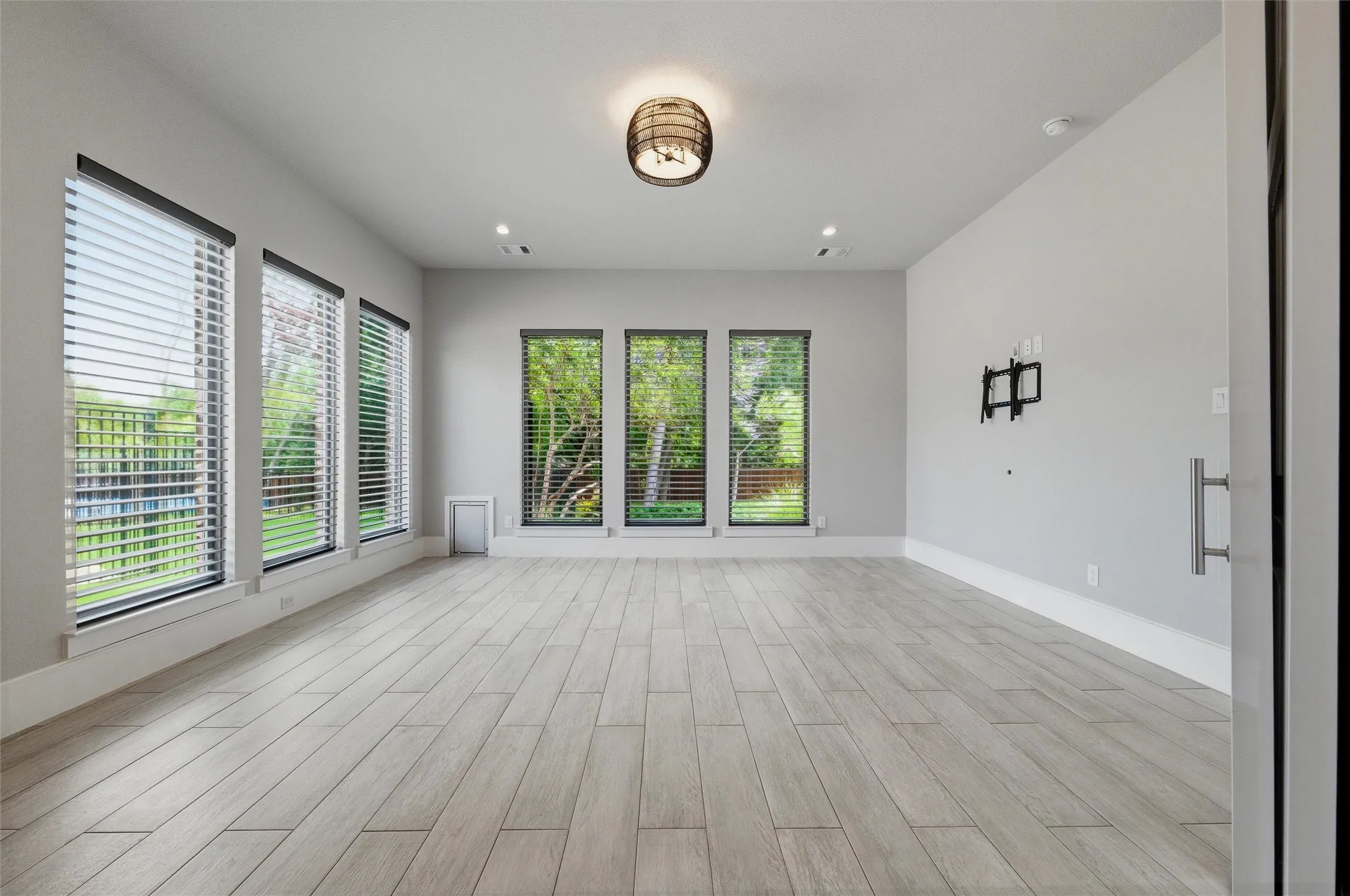 Office, Game Room or Gym