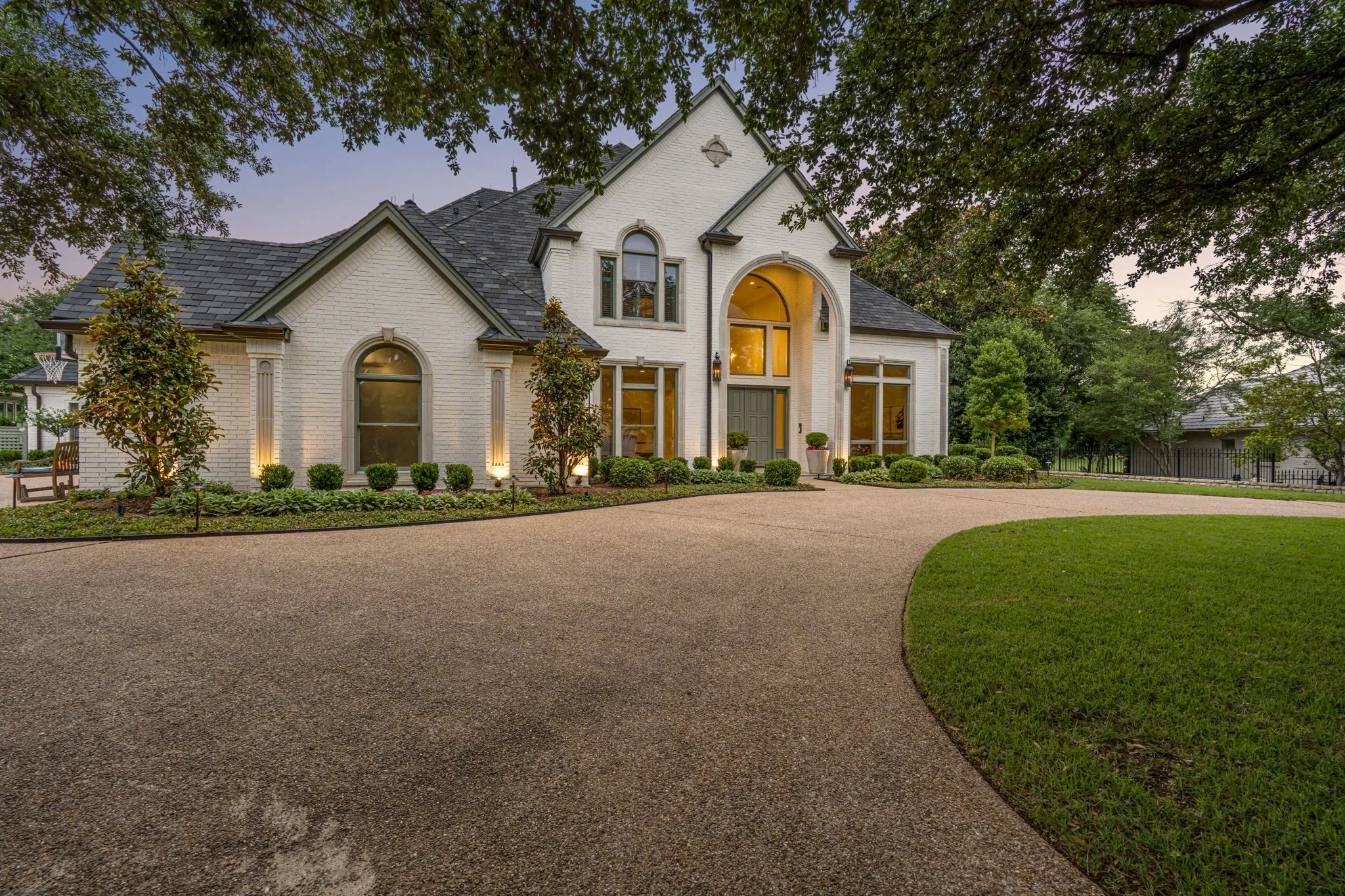 Single Family Residence For Sale in Tarrant County , 6605 Sahalee Drive, Fort Worth, Texas 76132, 6 Bedrooms, 6 Bathrooms, 3 Garage spaces, 7,005 Sqft, built in 1993, Price $2,999,999, mls#21279179, Real Estate Agent in Fort Worth, Homes For Sale in Tarrant county, Homes For Sale in Fort Worth, Realtor in Fort Worth Texas, Real Estate Brokerage Independent Realty Texas, Luminita Cordes Realtor