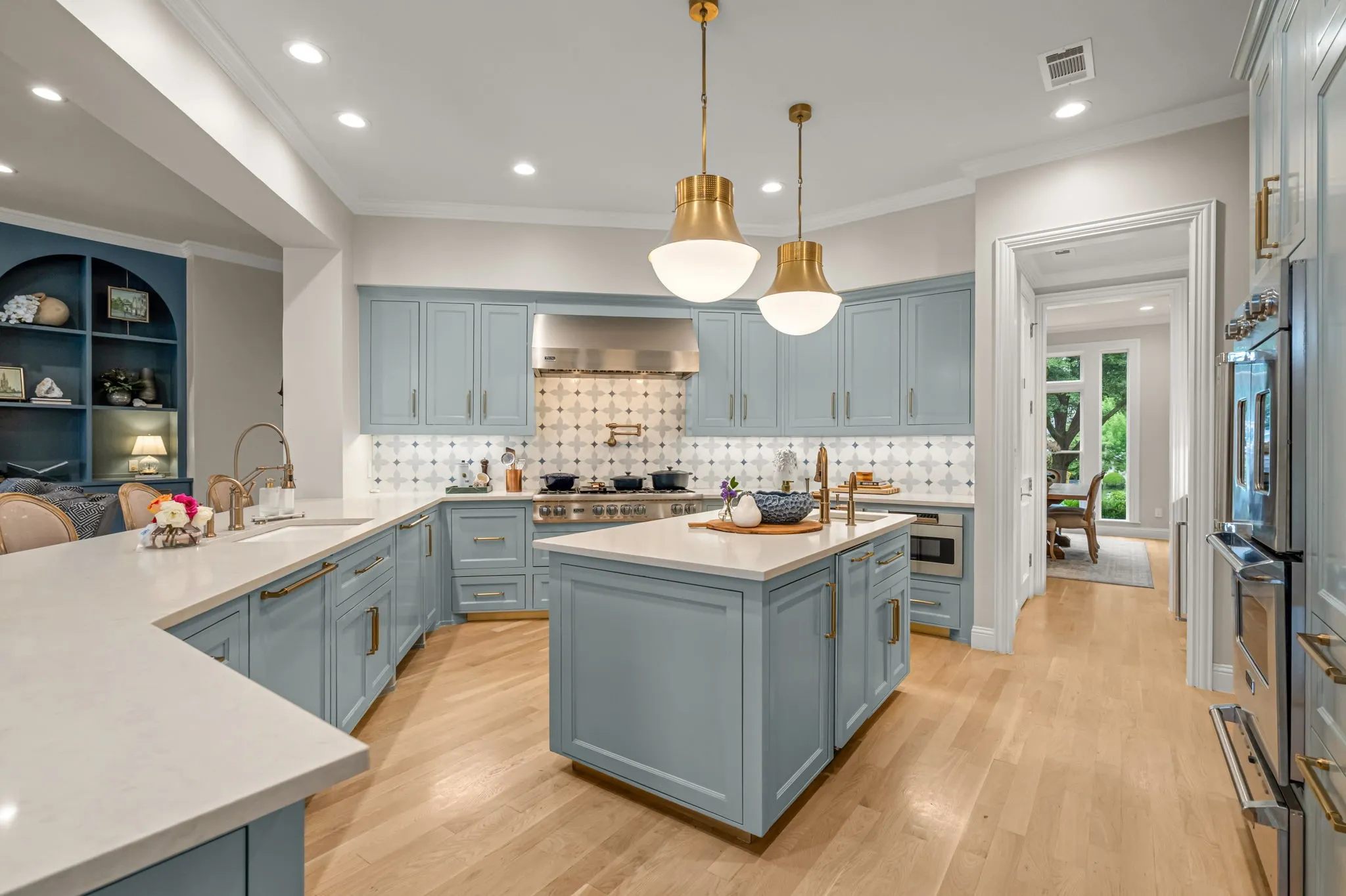 Single Family Residence For Sale in Tarrant County , 6605 Sahalee Drive, Fort Worth, Texas 76132, 6 Bedrooms, 6 Bathrooms, 3 Garage spaces, 7,005 Sqft, built in 1993, Price $2,999,999, mls#21279179, Real Estate Agent in Fort Worth, Homes For Sale in Tarrant county, Homes For Sale in Fort Worth, Realtor in Fort Worth Texas, Real Estate Brokerage Independent Realty Texas, Luminita Cordes Realtor