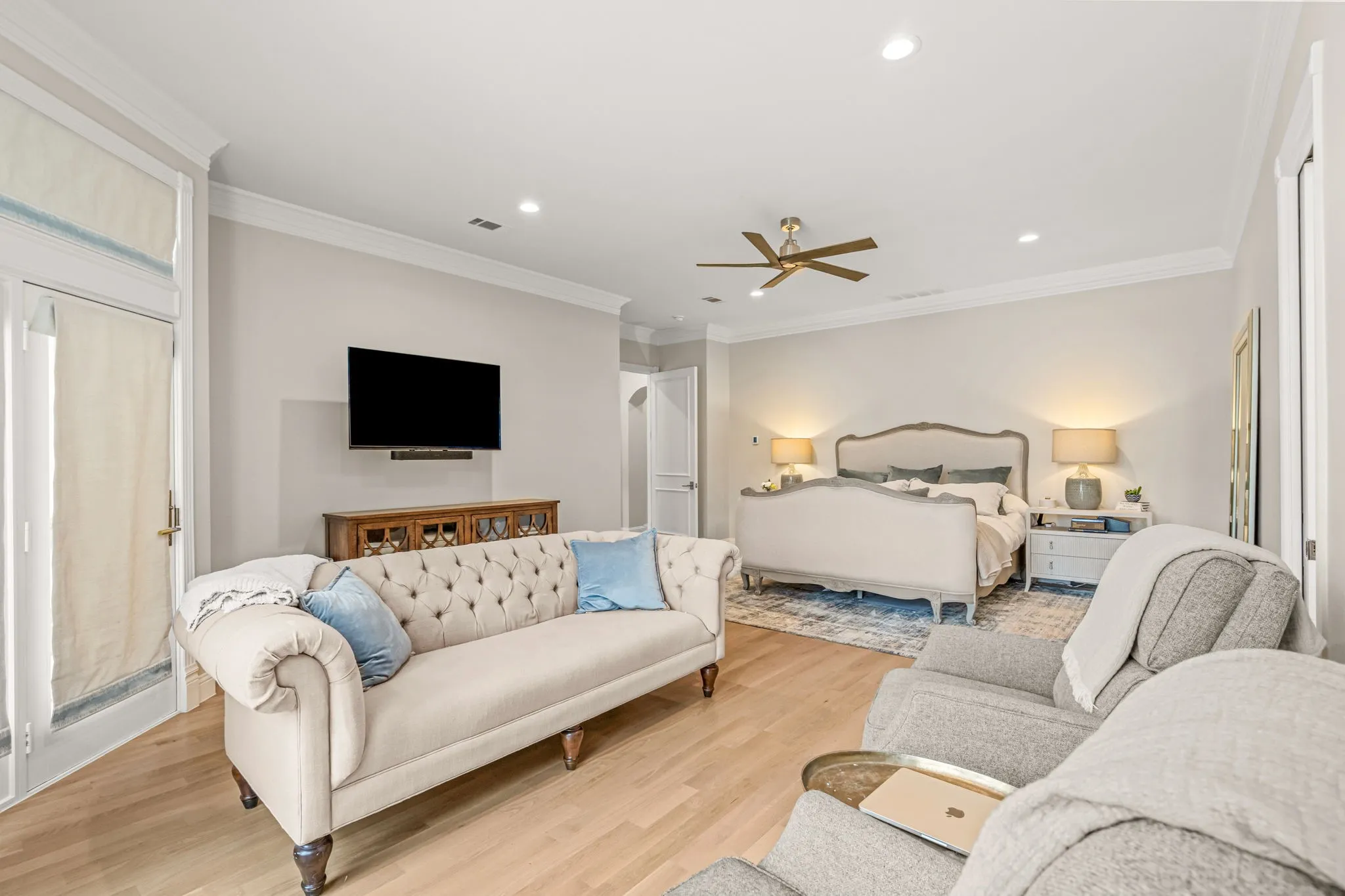 Single Family Residence For Sale in Tarrant County , 6605 Sahalee Drive, Fort Worth, Texas 76132, 6 Bedrooms, 6 Bathrooms, 3 Garage spaces, 7,005 Sqft, built in 1993, Price $2,999,999, mls#21279179, Real Estate Agent in Fort Worth, Homes For Sale in Tarrant county, Homes For Sale in Fort Worth, Realtor in Fort Worth Texas, Real Estate Brokerage Independent Realty Texas, Luminita Cordes Realtor