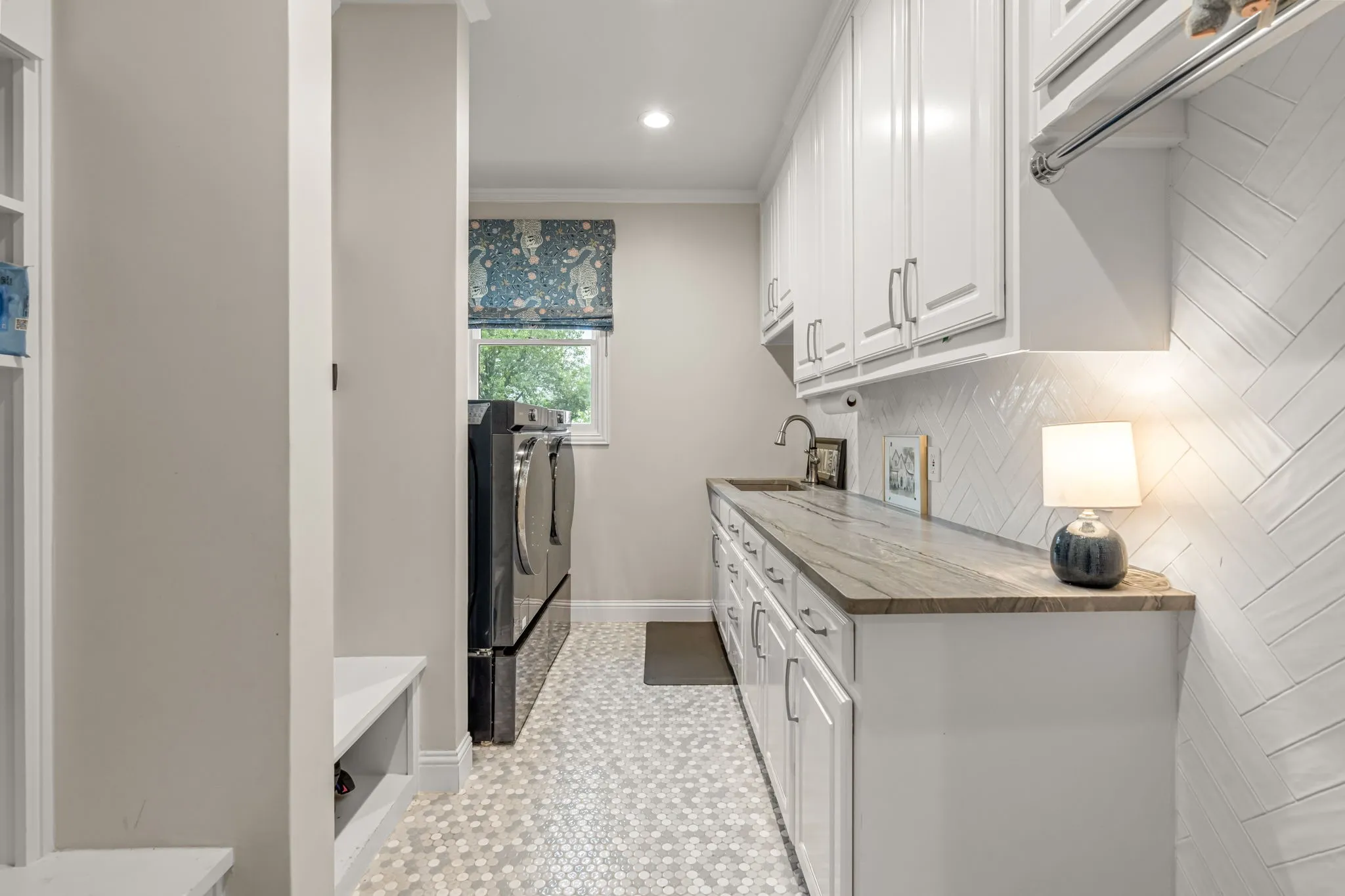 Single Family Residence For Sale in Tarrant County , 6605 Sahalee Drive, Fort Worth, Texas 76132, 6 Bedrooms, 6 Bathrooms, 3 Garage spaces, 7,005 Sqft, built in 1993, Price $2,999,999, mls#21279179, Real Estate Agent in Fort Worth, Homes For Sale in Tarrant county, Homes For Sale in Fort Worth, Realtor in Fort Worth Texas, Real Estate Brokerage Independent Realty Texas, Luminita Cordes Realtor
