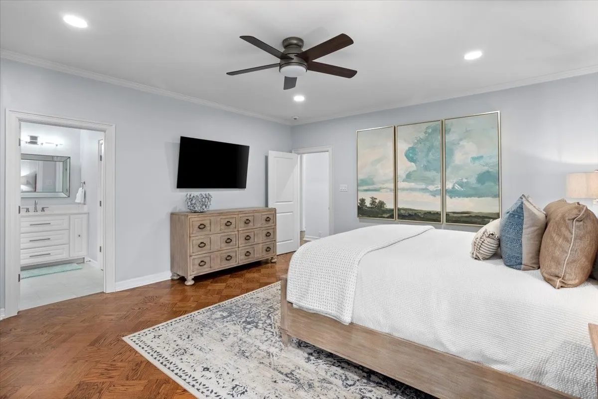 Single Family Residence For Sale in Tarrant County , 804 Roaring Springs Road, Fort Worth, Texas 76114, 3 Bedroom, 4 Bathroom, 2 Garage spaces, 3,532 Sqft, built in 1984, mls#21273334, Real Estate Agent in Fort Worth, Homes For Sale in Tarrant county, Homes For Sale in Fort Worth, Realtor in Fort Worth Texas, Real Estate Brokerage Independent Realty Texas, Luminita Cordes Realtor