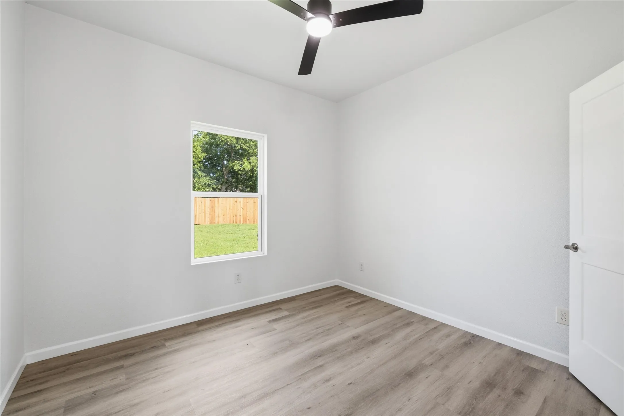 Single Family Residence For Sale in Mc Lennan County , 9912 Durango Trail, Waco, Texas 76712, 3 Bedroom, 3 Bathroom, 2 Garage spaces, 1,979 Sqft, built in 2026, mls#21277992, Real Estate Agent in Waco, Homes For Sale in Mc Lennan county, Homes For Sale in Waco, Realtor in Waco Texas, Real Estate Brokerage Independent Realty Texas, Luminita Cordes Realtor