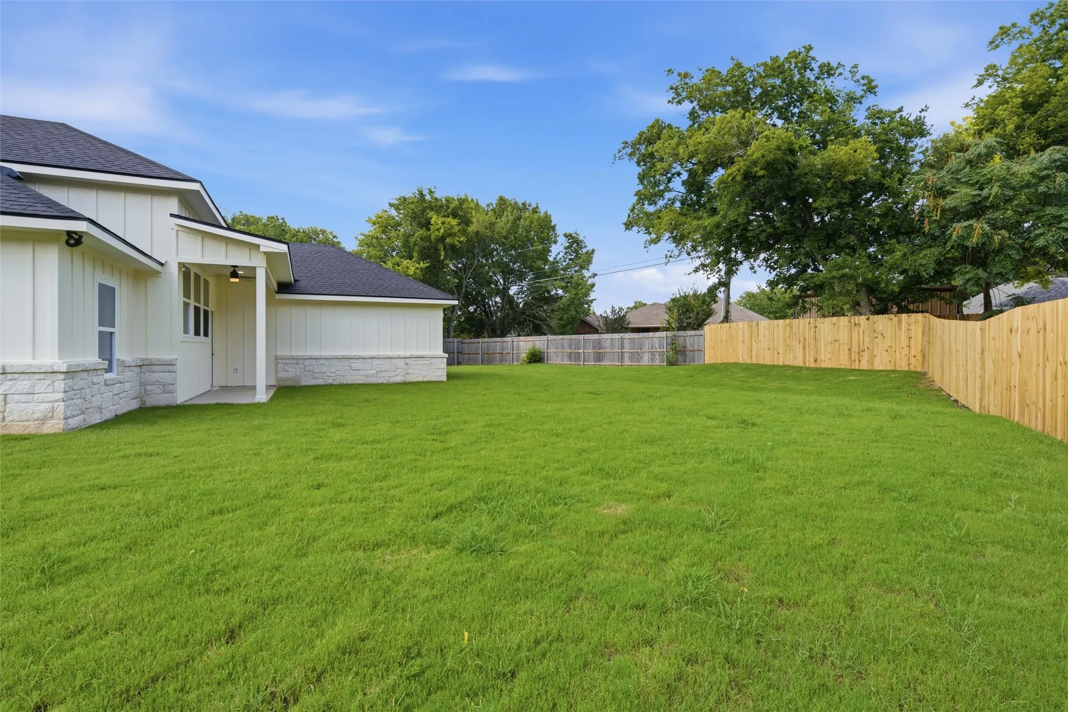 Single Family Residence For Sale in Mc Lennan County , 9912 Durango Trail, Waco, Texas 76712, 3 Bedroom, 3 Bathroom, 2 Garage spaces, 1,979 Sqft, built in 2026, mls#21277992, Real Estate Agent in Waco, Homes For Sale in Mc Lennan county, Homes For Sale in Waco, Realtor in Waco Texas, Real Estate Brokerage Independent Realty Texas, Luminita Cordes Realtor
