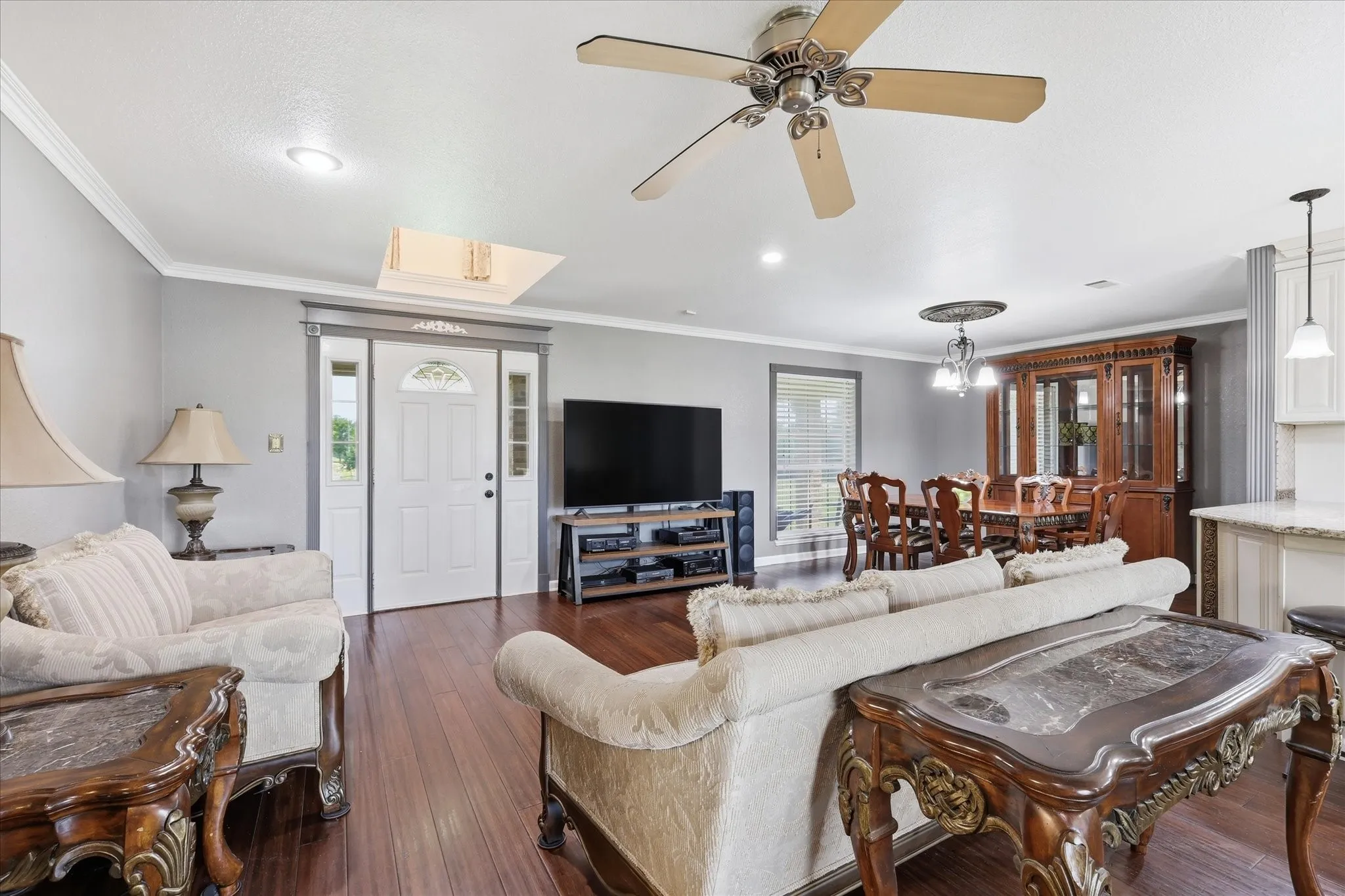 Open concept living, dining, kitchen