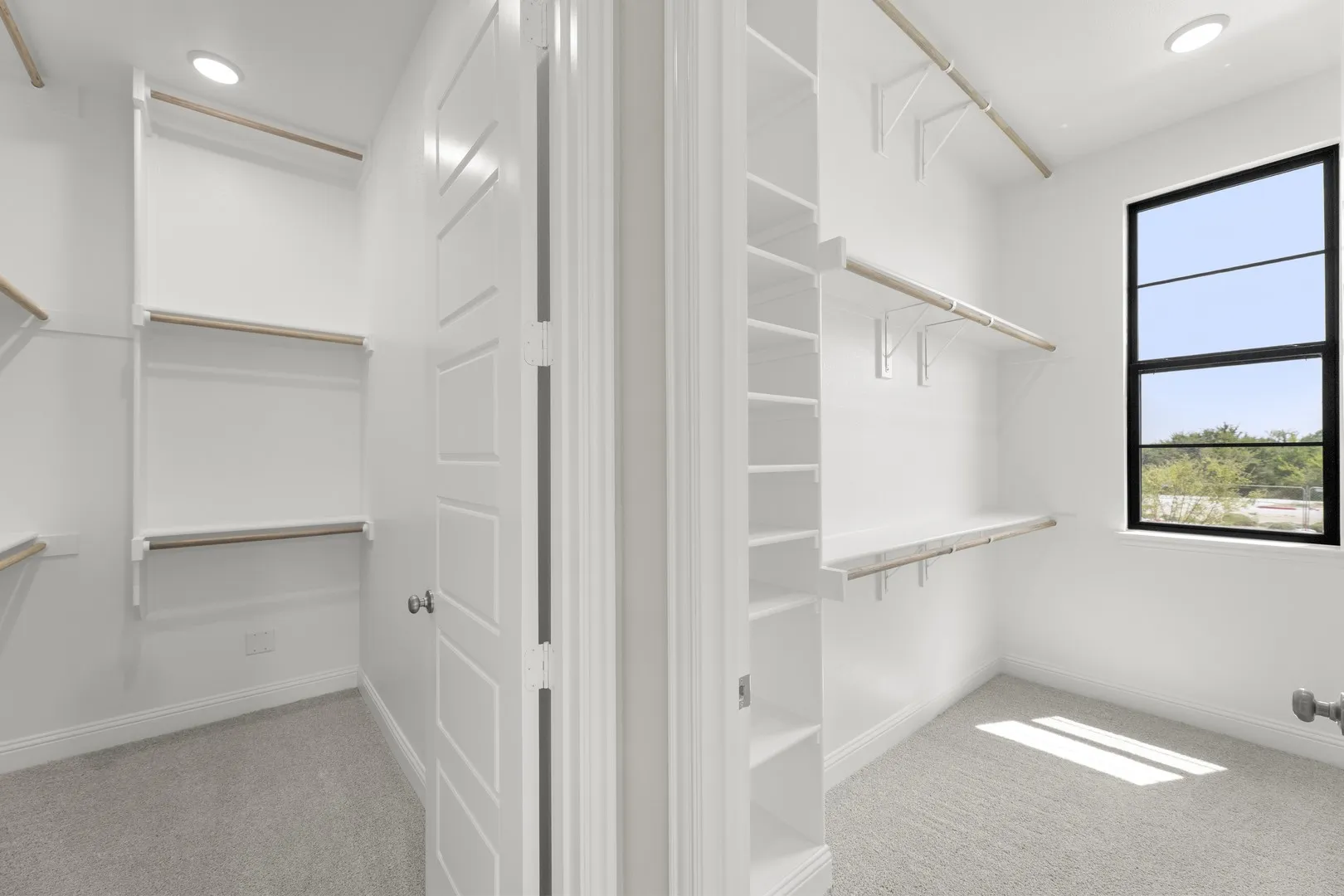 15. 1328 Ramble - Closet